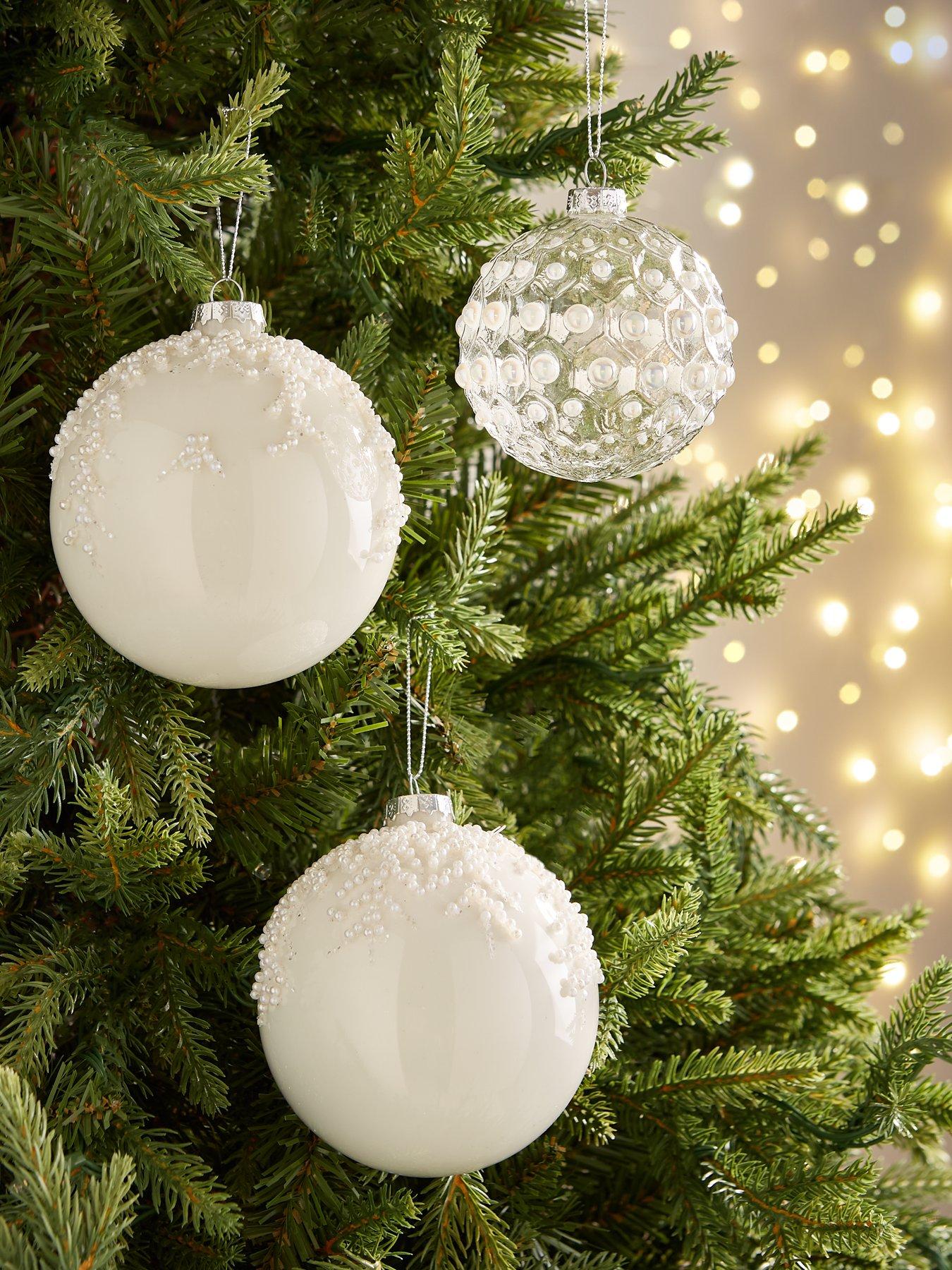 festive-set-of-3-glass-beaded-pearl-baublesfront