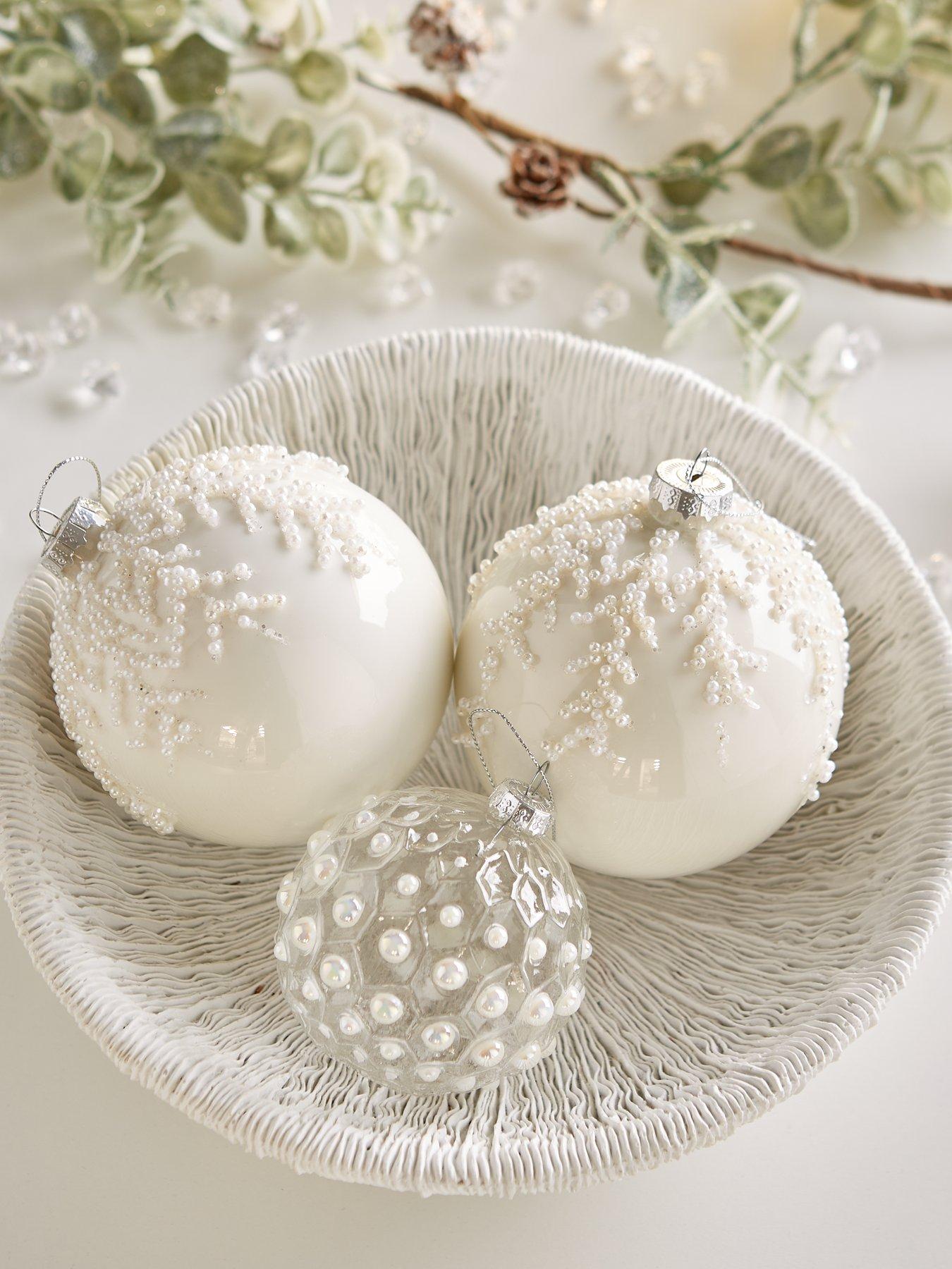 festive-set-of-3-glass-beaded-pearl-baublesback