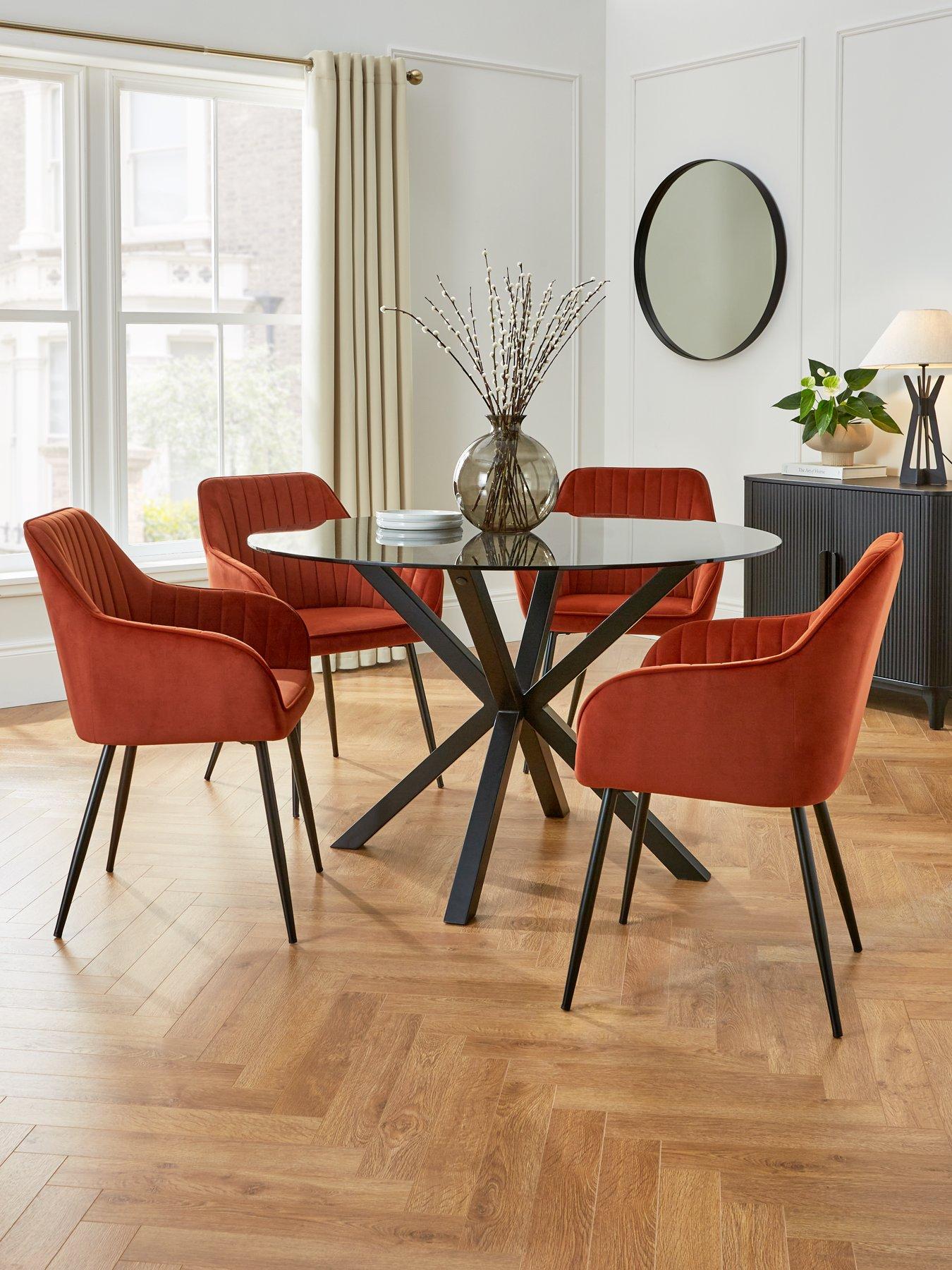 The Very Collection Chopstick 120 cm Round Dining Table + 4 Alisha Chairs - Black/Rust