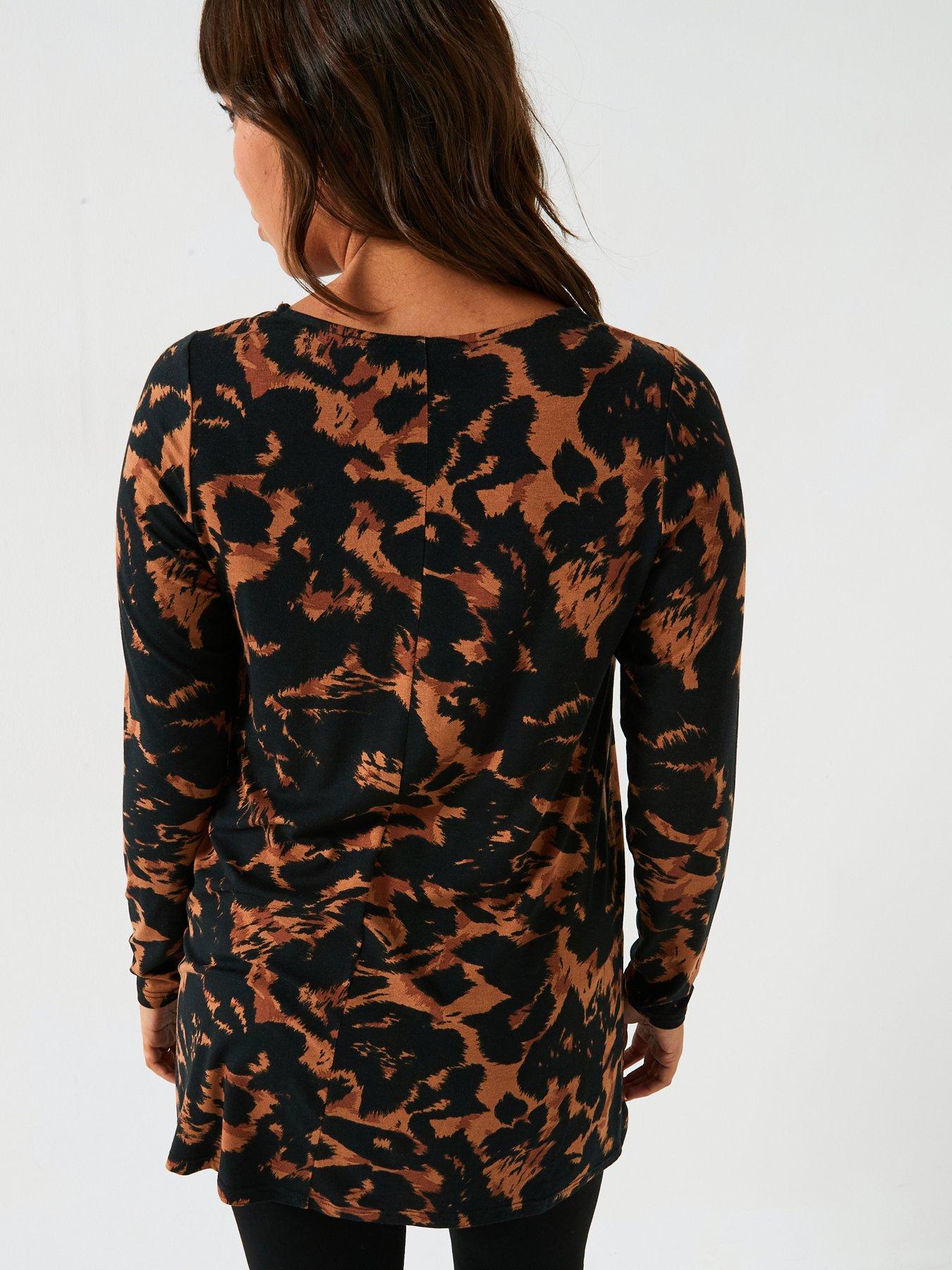 v-by-very-curve-wrap-hem-long-sleeve-top-printstillFront