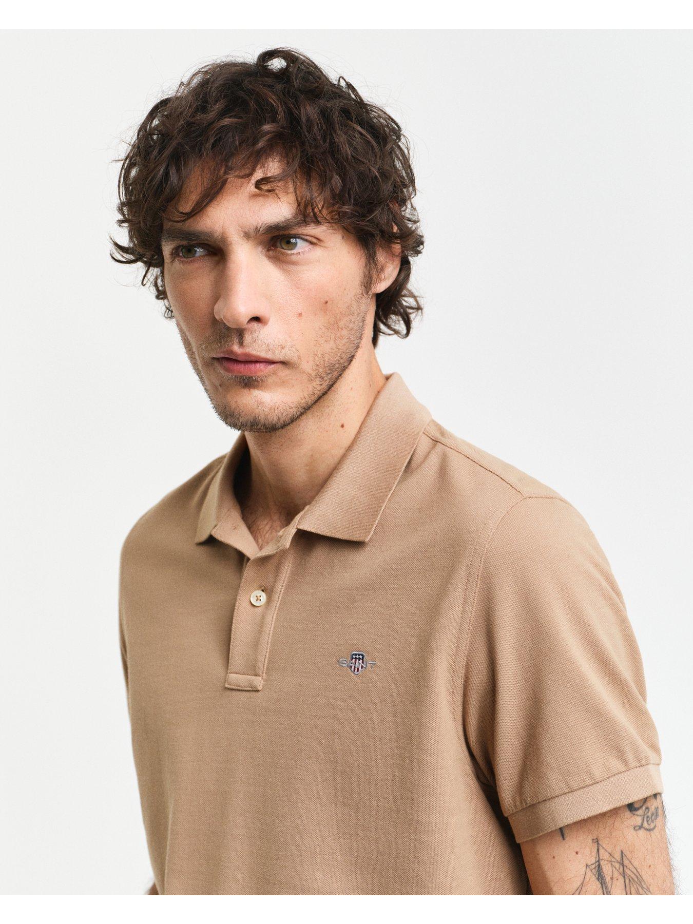 gant-gant-regular-fit-shield-pique-polo-shirt-khakioutfit