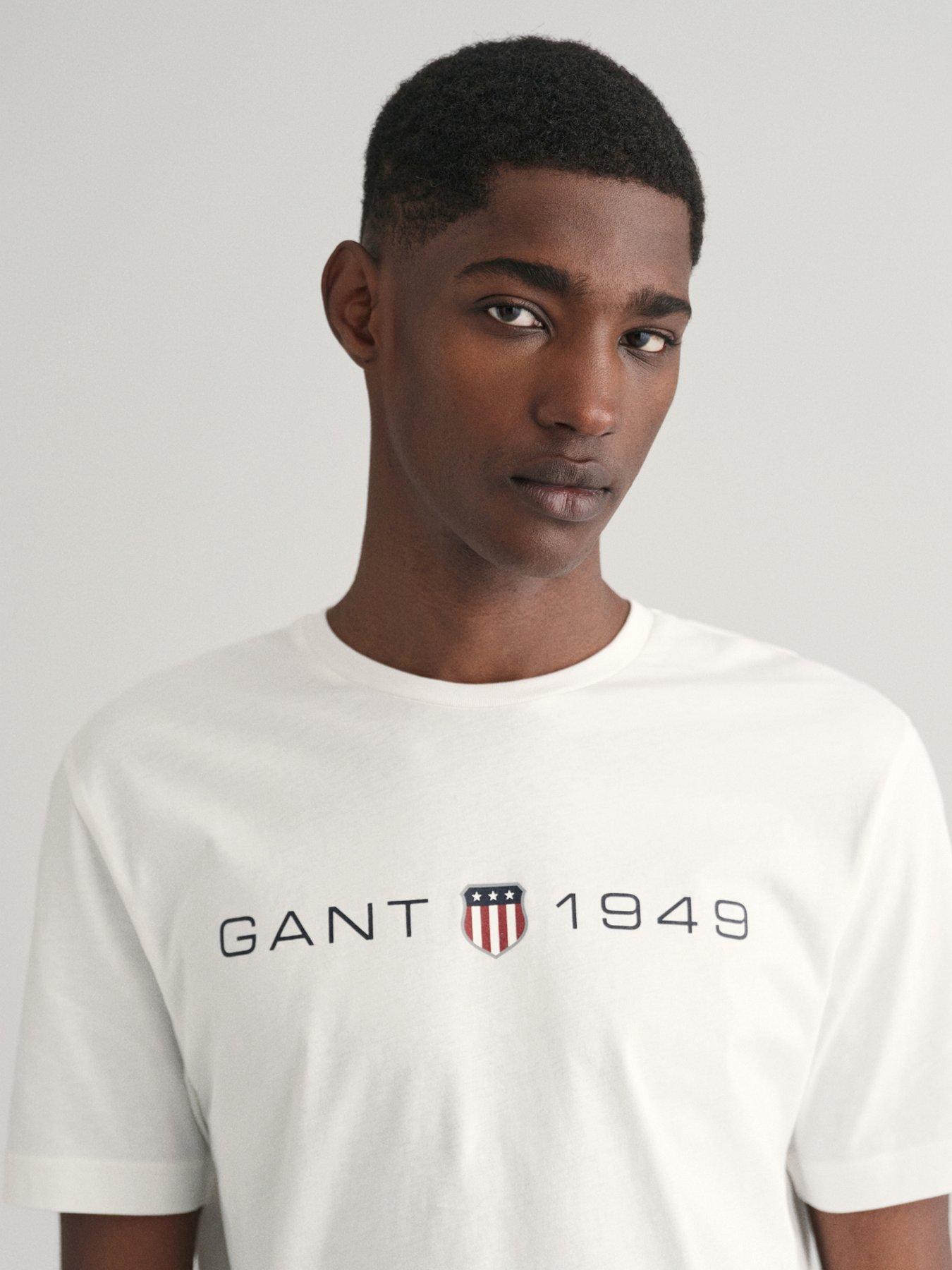 gant-gant-regular-fit-linear-logo-t-shirt-whiteoutfit