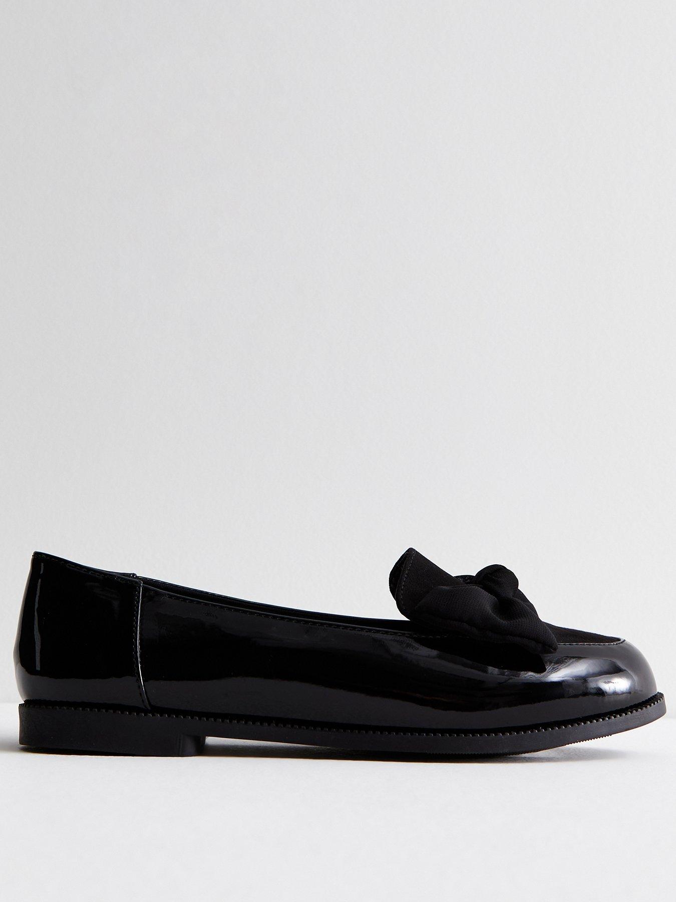 new-look-wide-fit-black-patent-bow-front-loafers