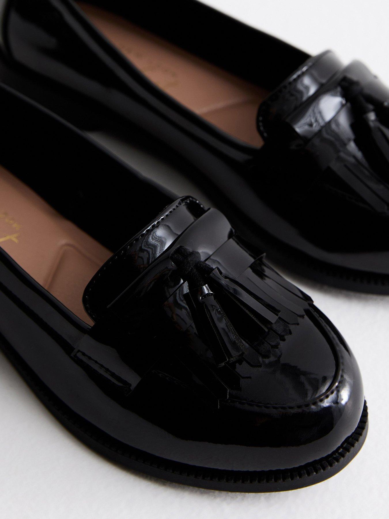 new-look-extra-wide-fit-patent-loafers-blackstillFront