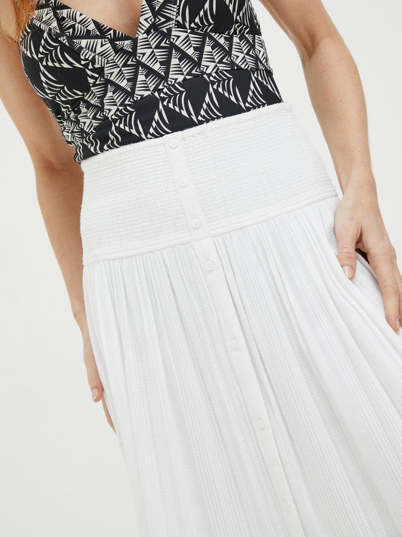 fatface-rhea-tiered-boho-beach-maxi-skirt-whiteoutfit