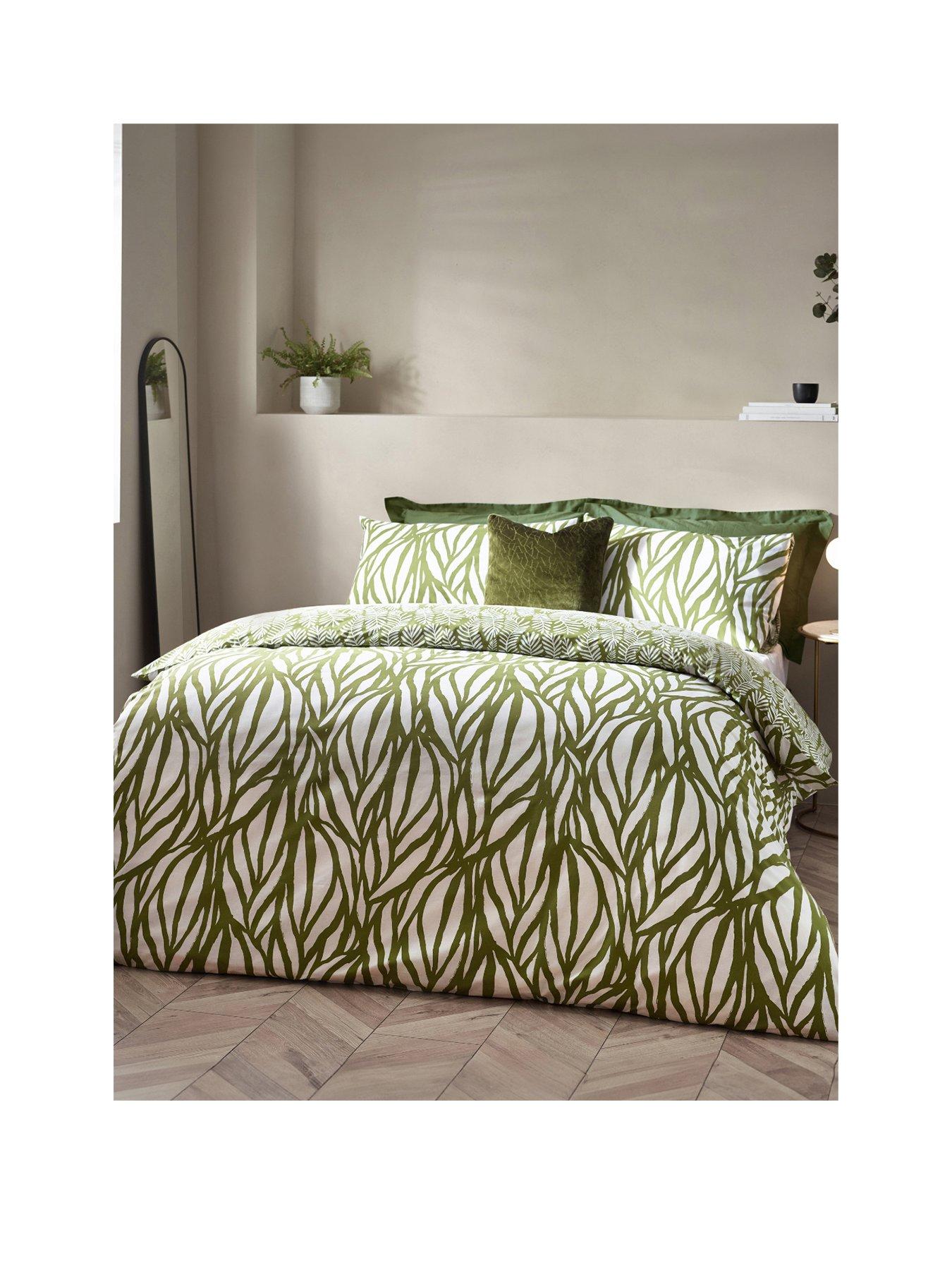 hoem-frond-olive-leaf-print-duvet-cover-setstillFront