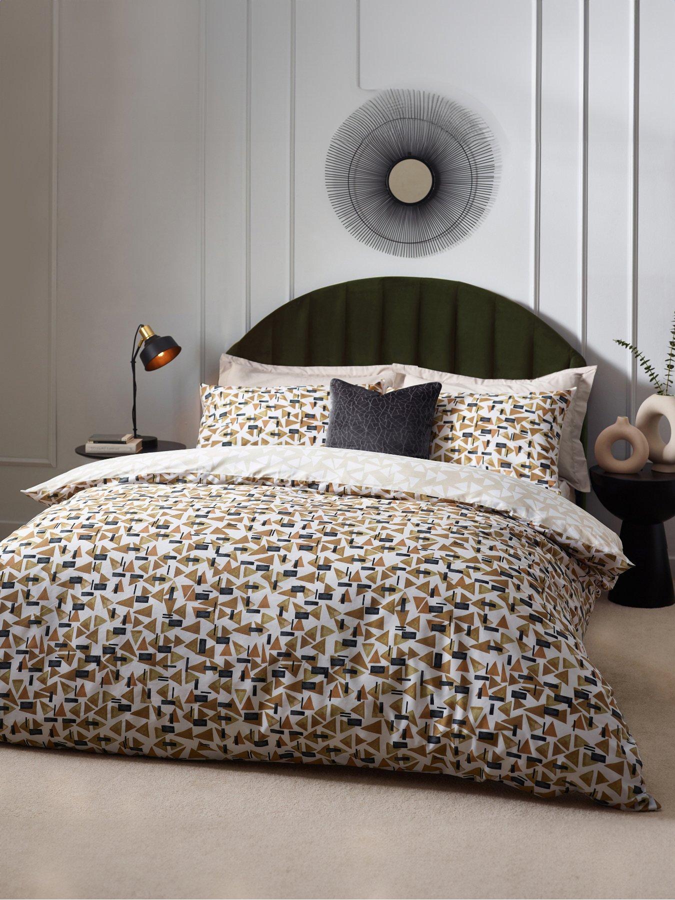 hoem-city-geo-duvet-cover-set-in-toffee