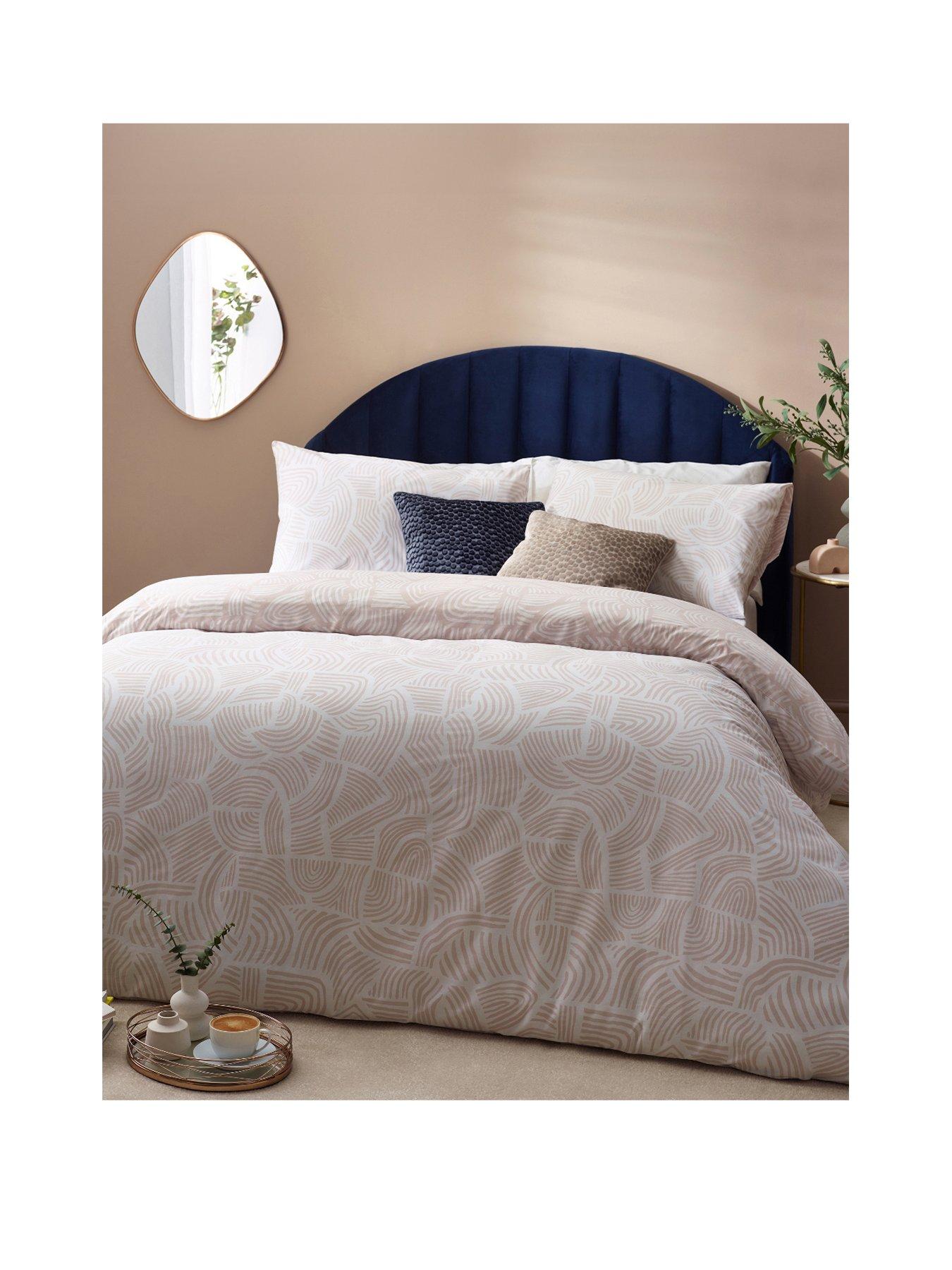 hoem-dunes-shell-linear-duvet-cover-setstillFront