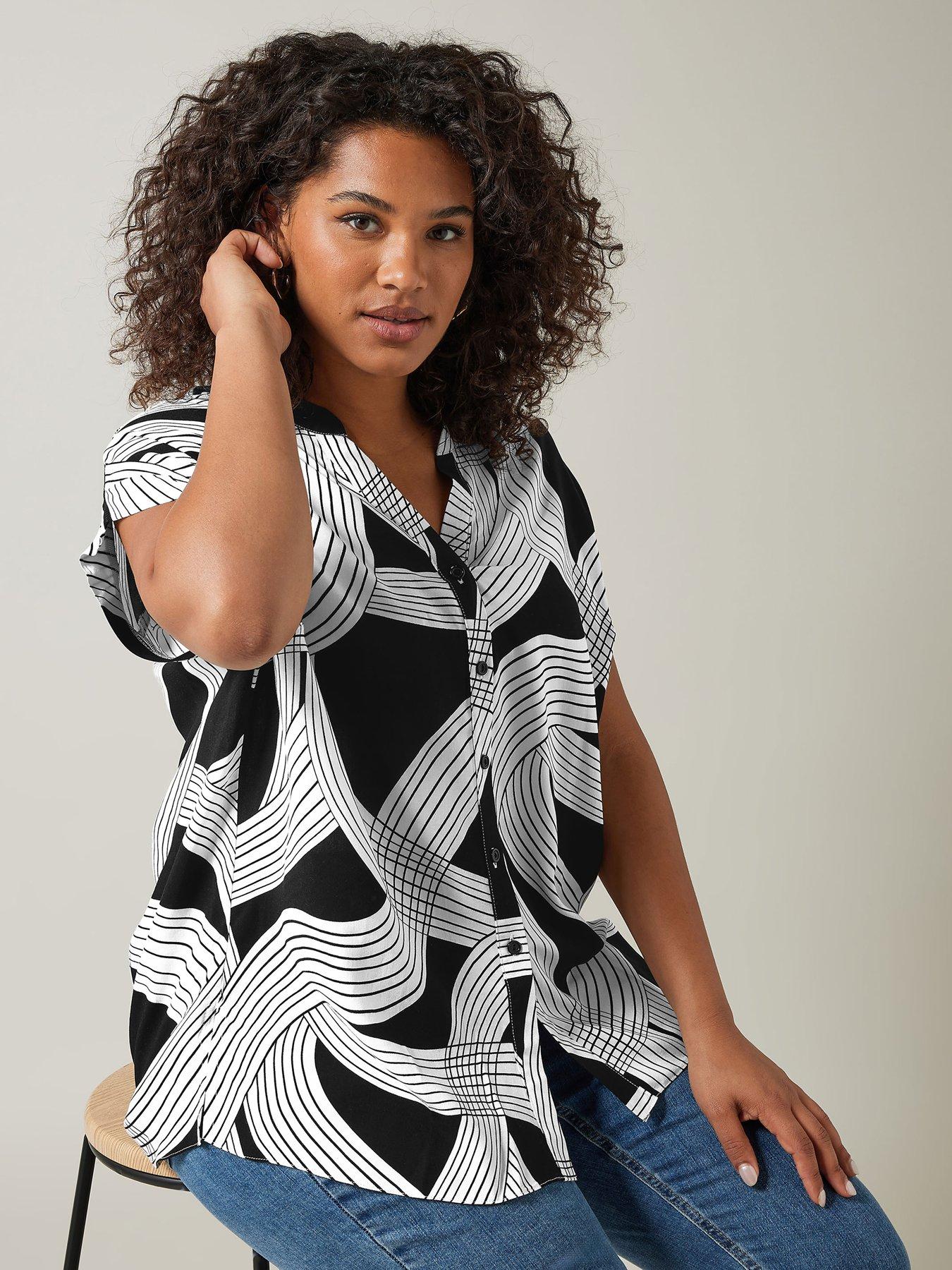 evans-linear-print-short-sleeve-blouse-black