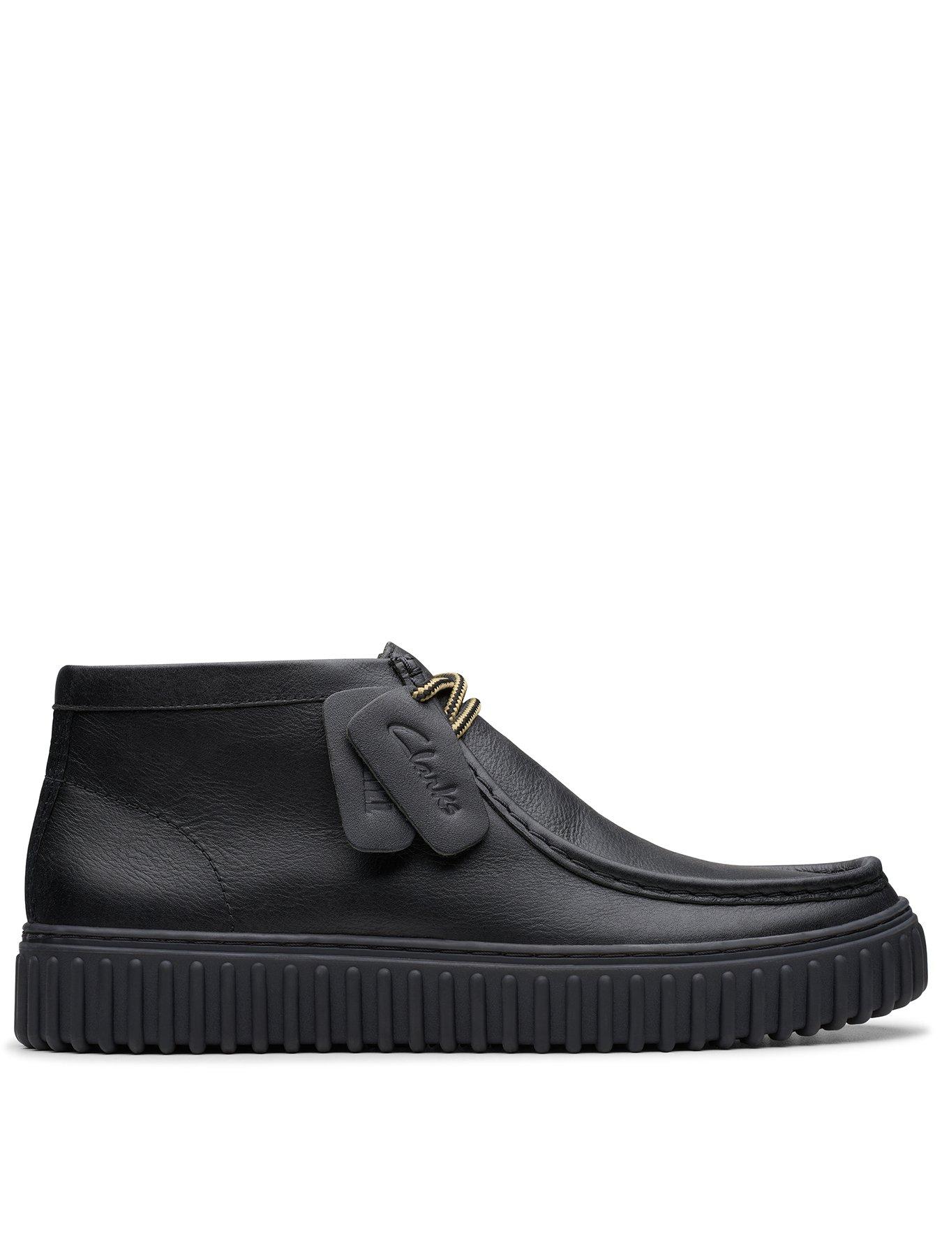 Clarks Clarks Torhill Hi Leather Chukka Boots - Black