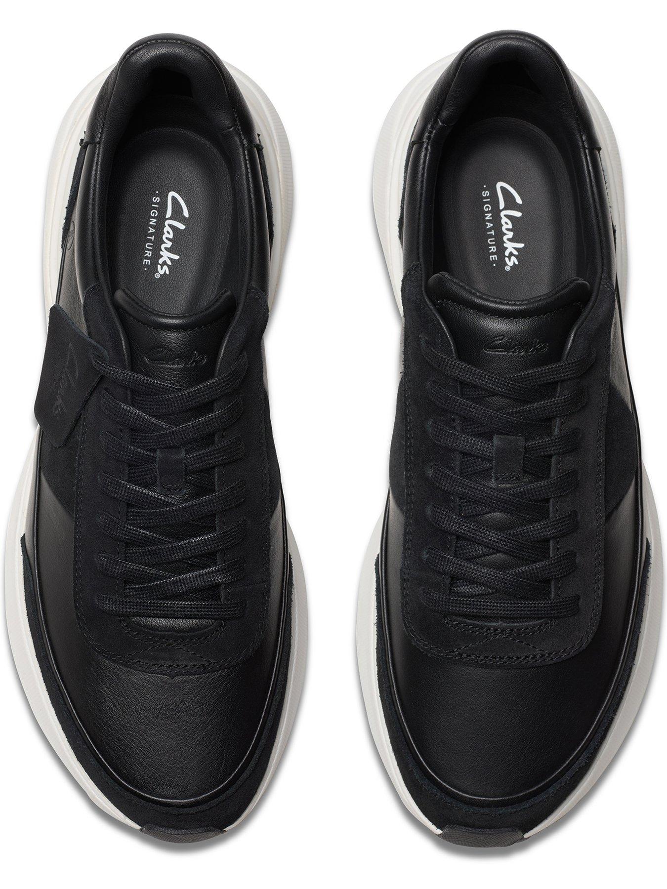 clarks-craft-pace-trainers-blackoutfit