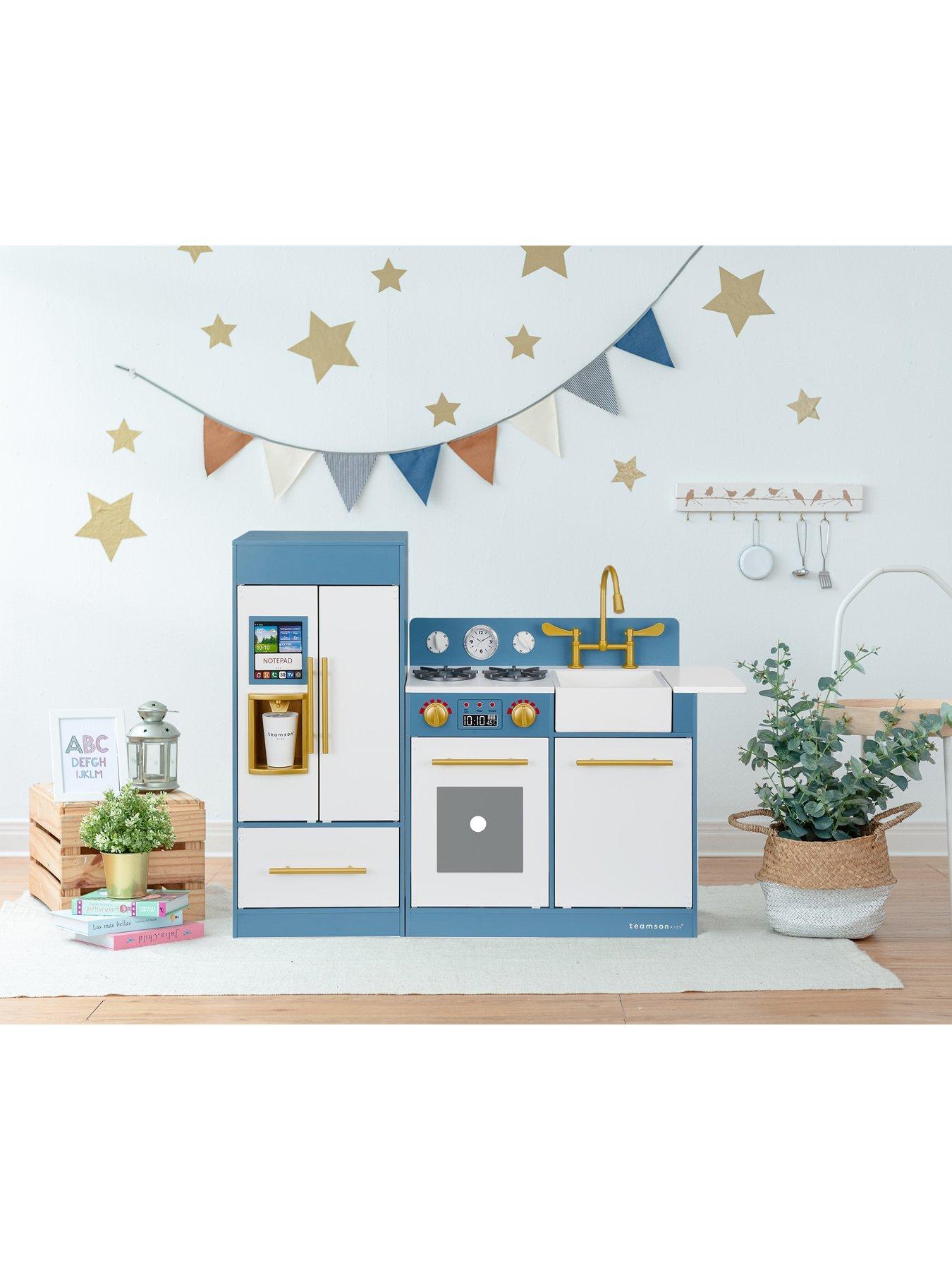 teamson-kids-exclusive-large-wooden-kitchen-with-refrigeratorstillFront