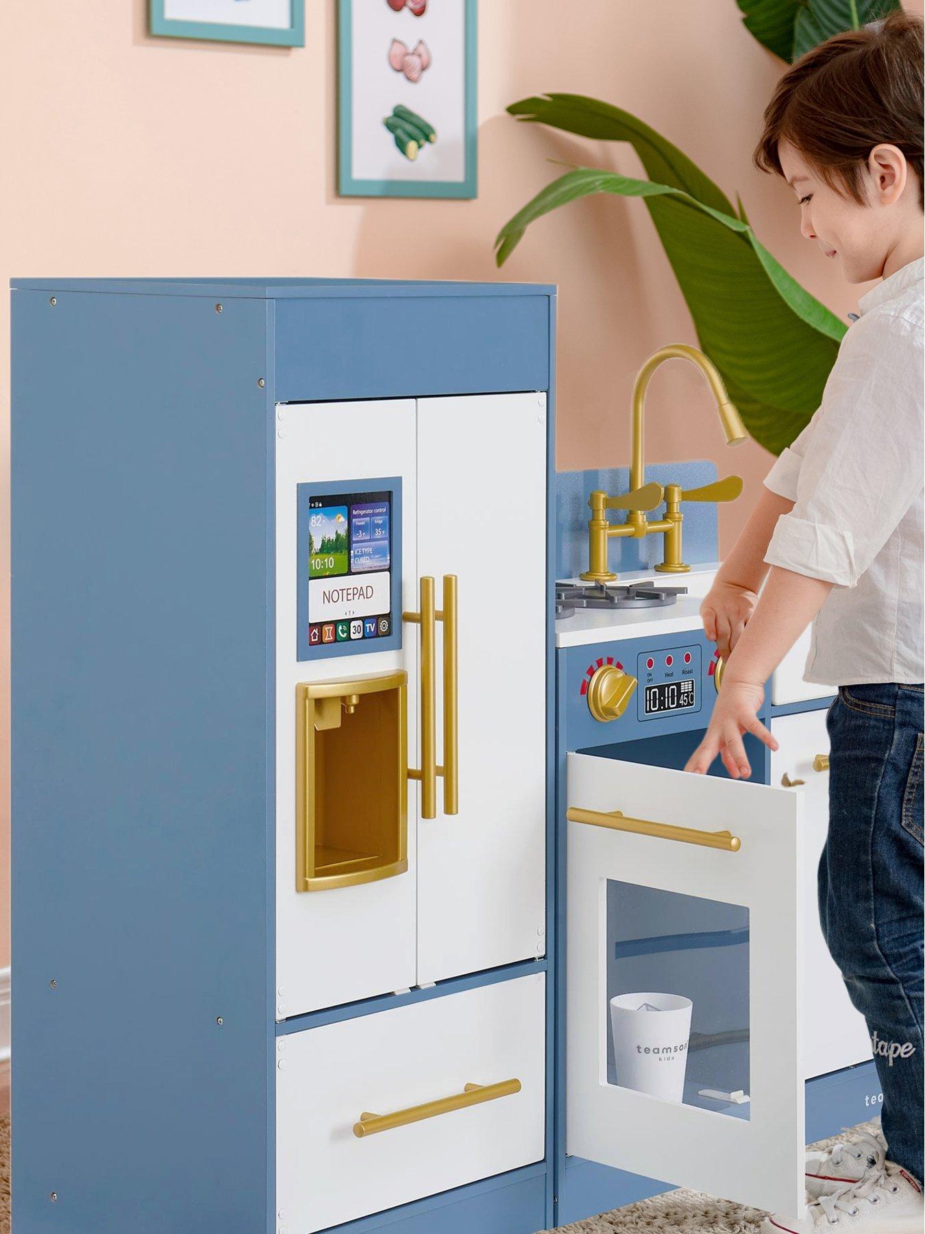 teamson-kids-exclusive-large-wooden-kitchen-with-refrigeratordetail