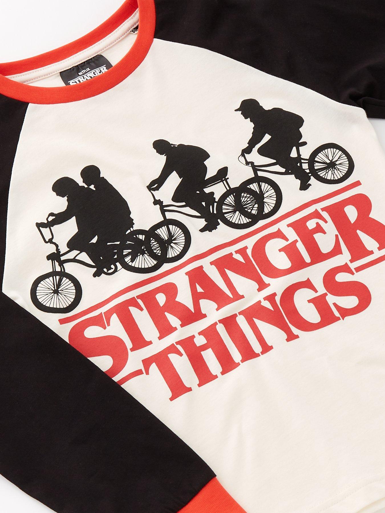 stranger-things-long-sleeve-pyjamas-blackoutfit