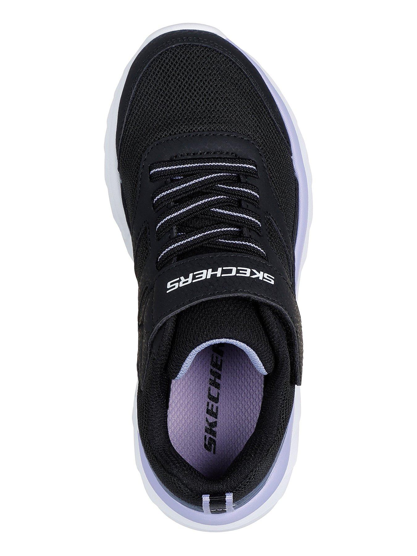 skechers-girls-boundless-trainer-blackoutfit