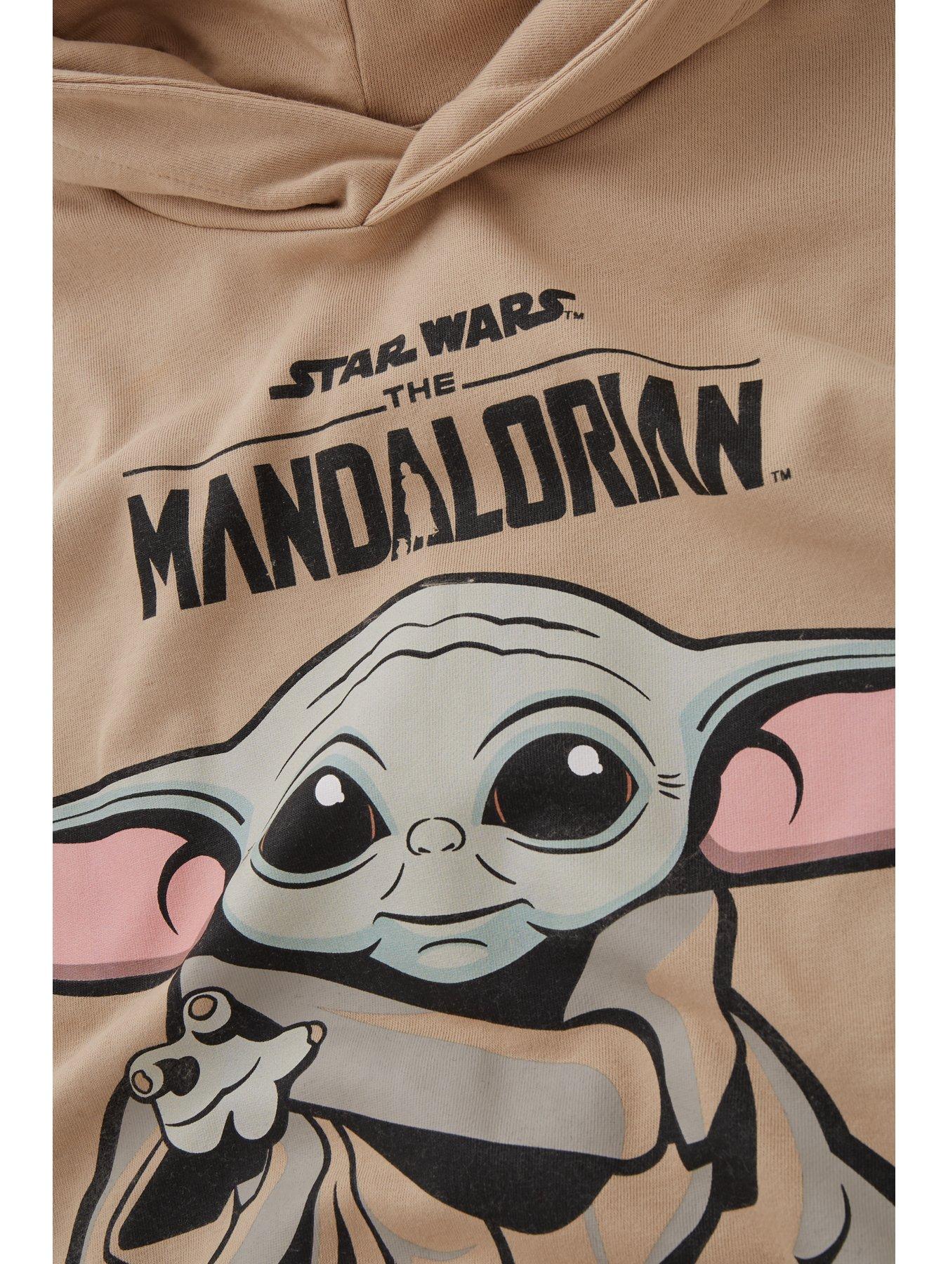 star-wars-the-mandalorian-baby-yoda-grogu-hoodieoutfit