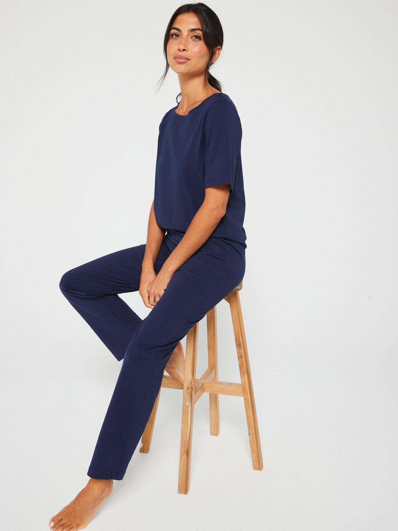 everyday-short-sleeve-and-slim-leg-pyjama-set-navyback