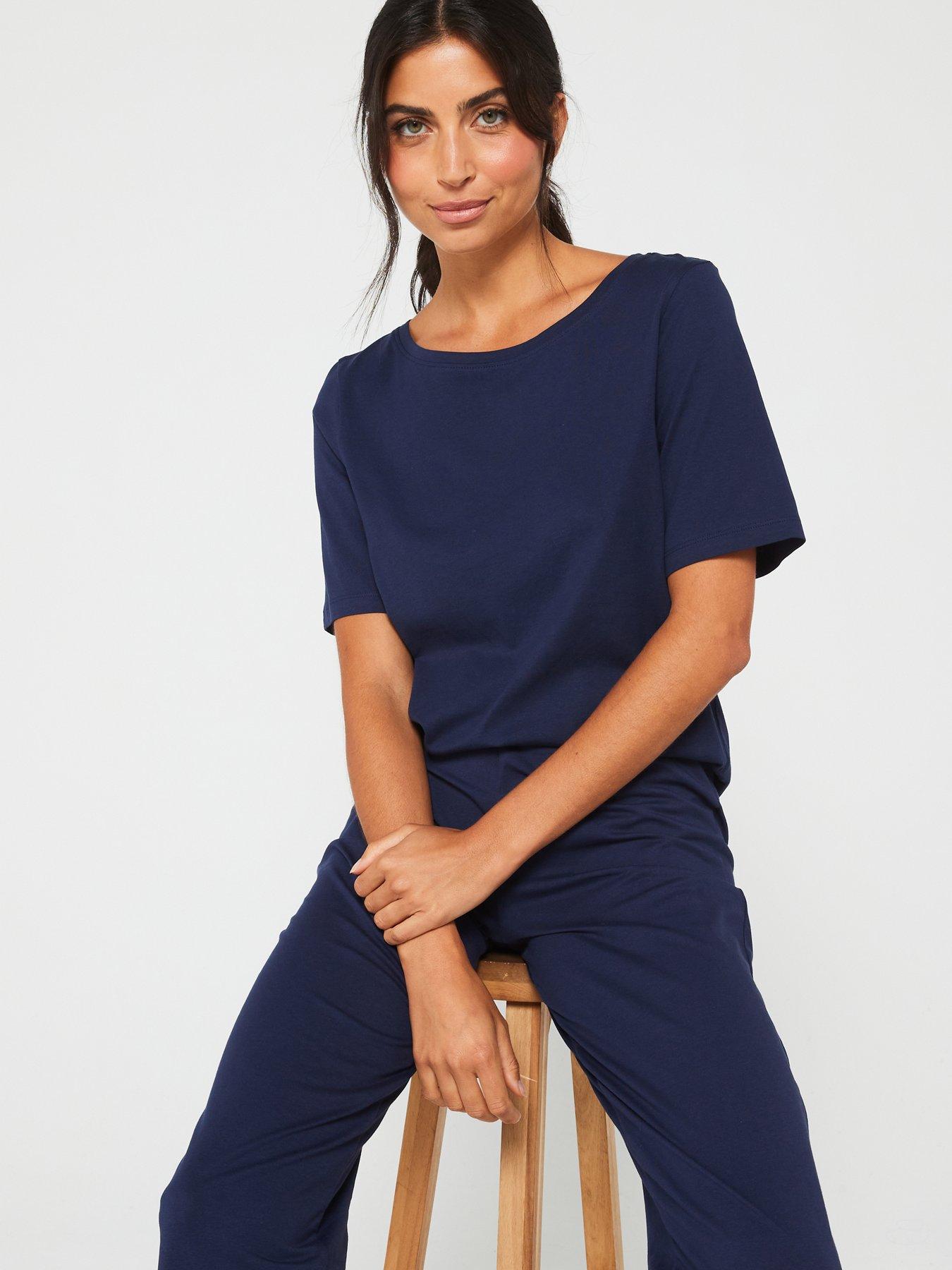 everyday-short-sleeve-and-slim-leg-pyjama-set-navyoutfit