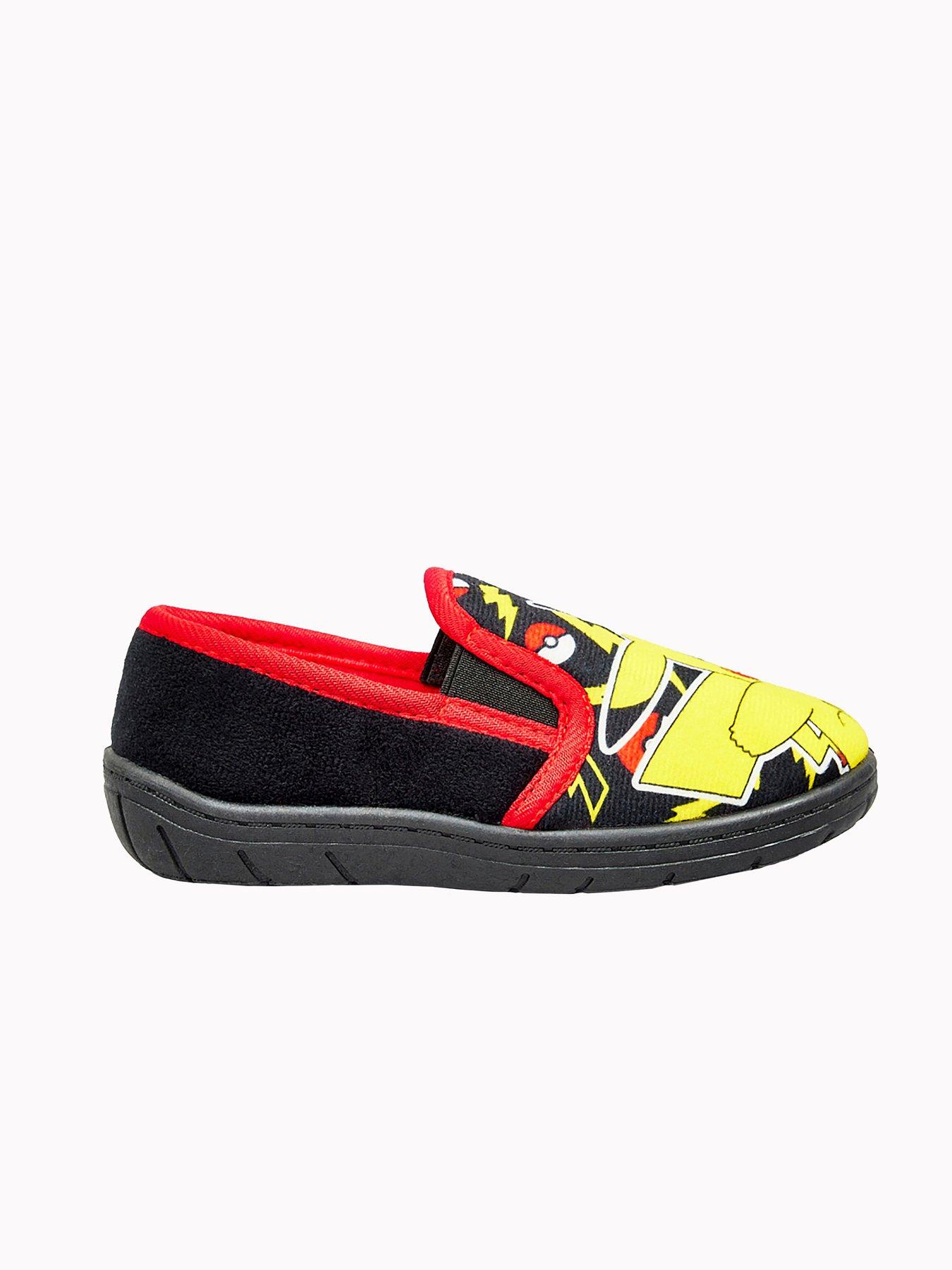 pokemon-pikachu-slip-on-slippers-multioutfit