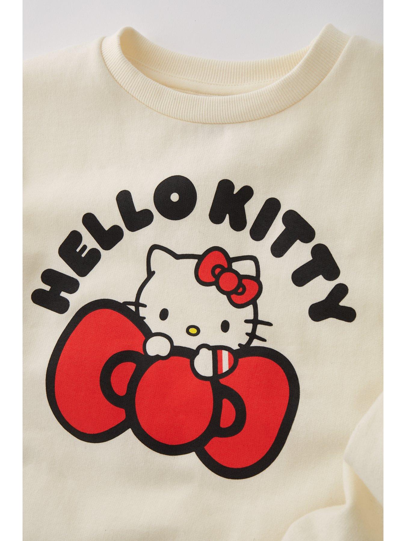 hello-kitty-oversized-seam-detail-sweatshirt-off-whiteoutfit