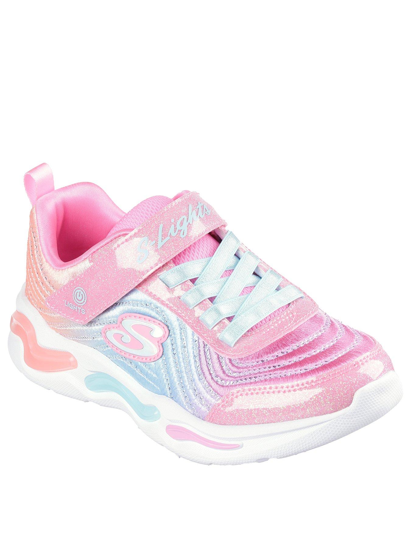 skechers-girls-wavy-beams-lighted-embossed-sparkle-trainerstillFront