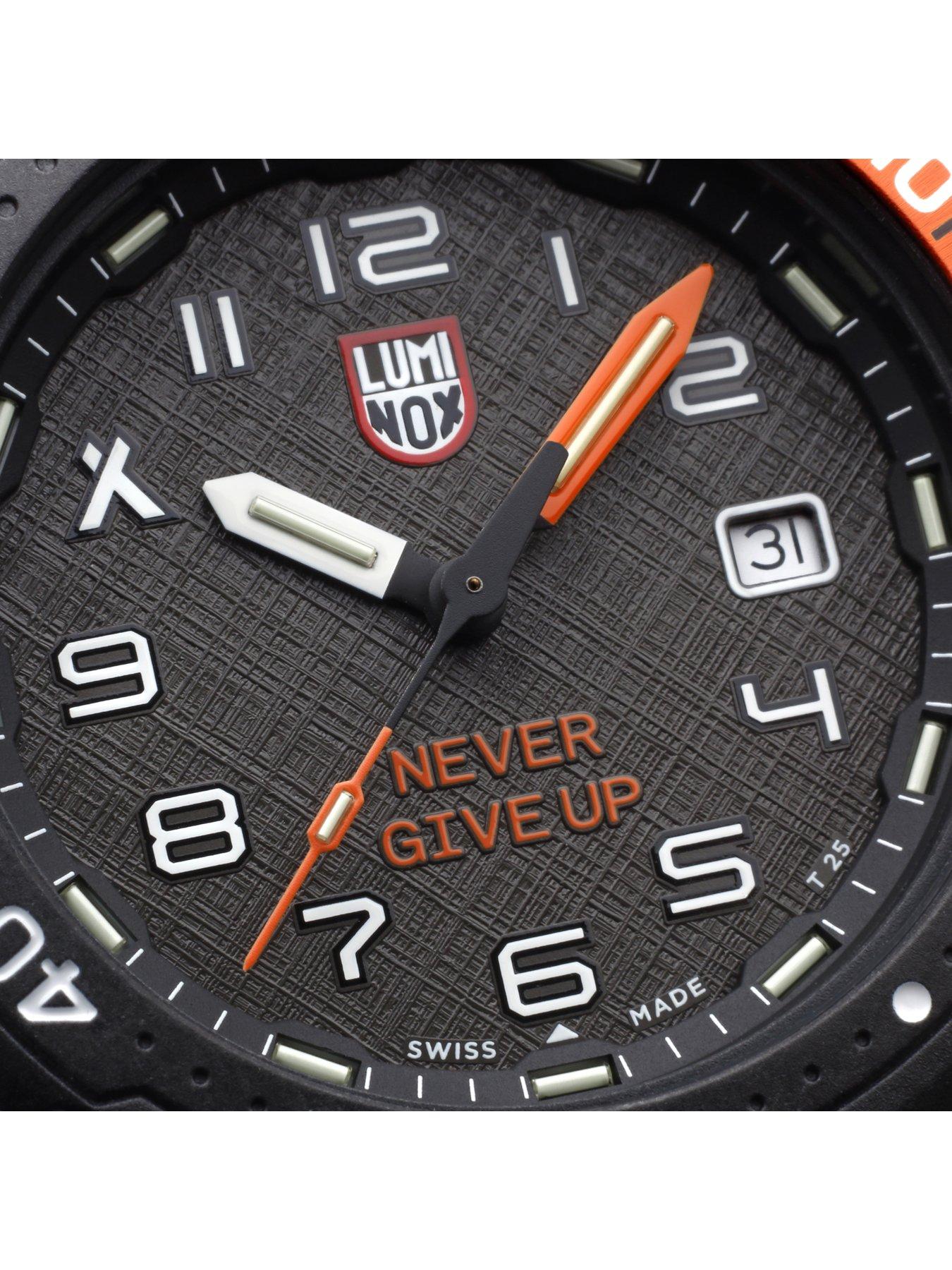 luminox-bear-grylls-survival-sea-3720-seriesdetail