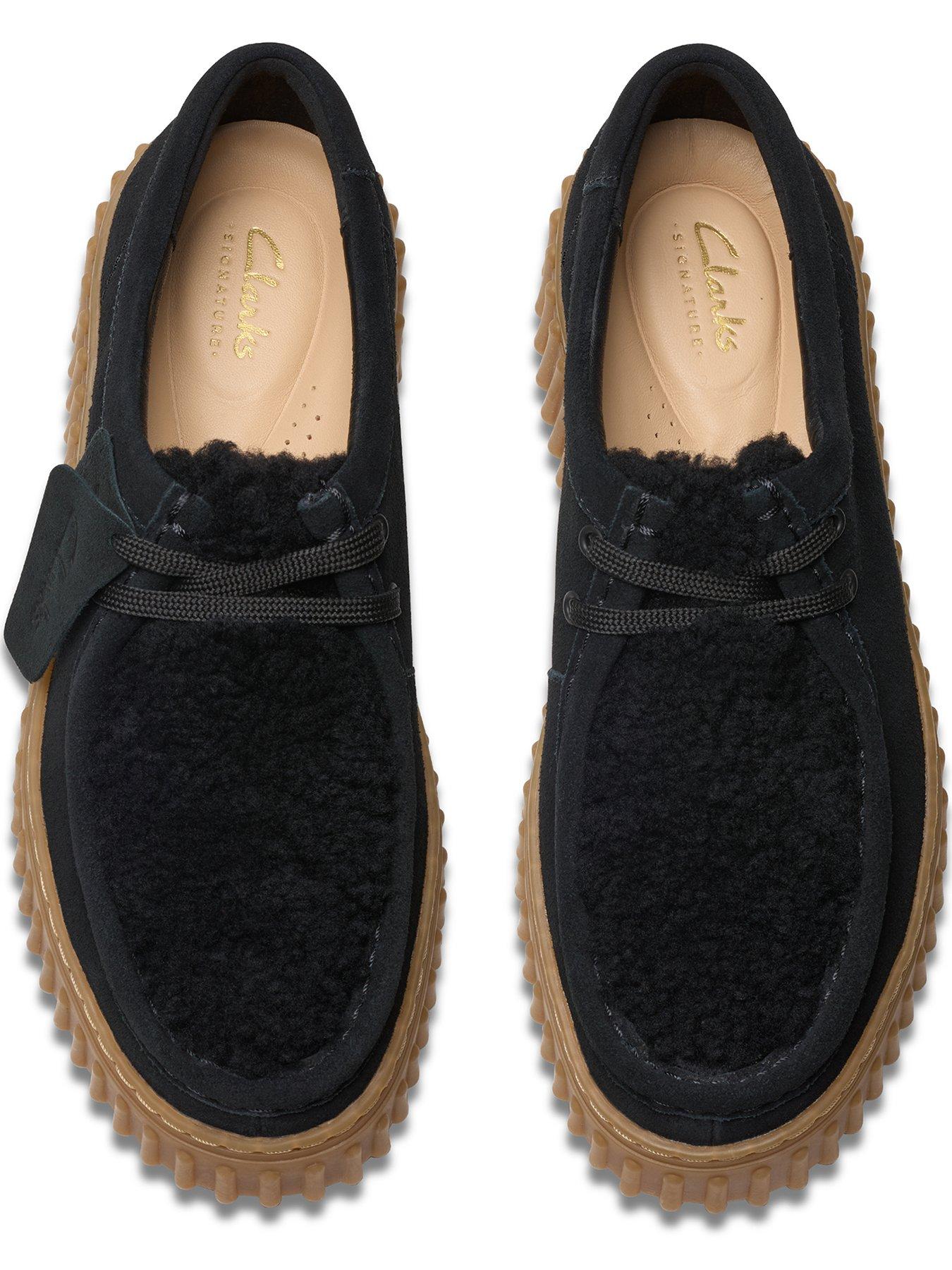 clarks-torhill-bee-shoe-blackoutfit