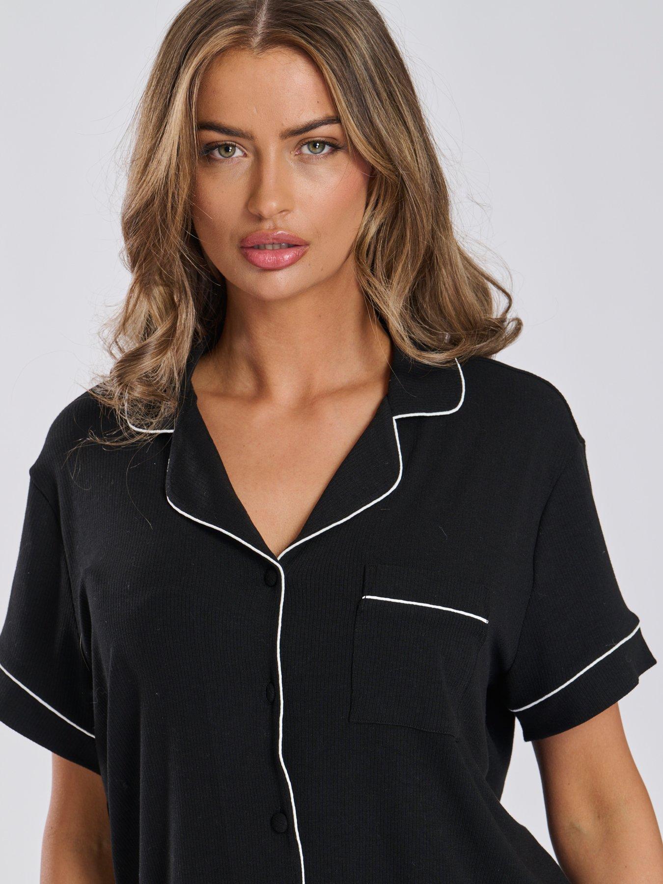 loungeable-loungeable-short-sleeve-traditional-top-and-shorts-blackdetail