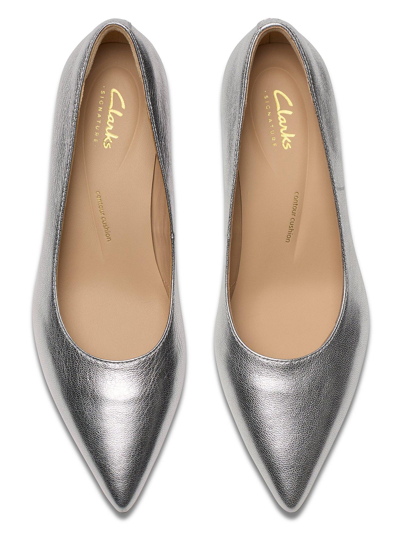 clarks-adela-court-heel-silveroutfit