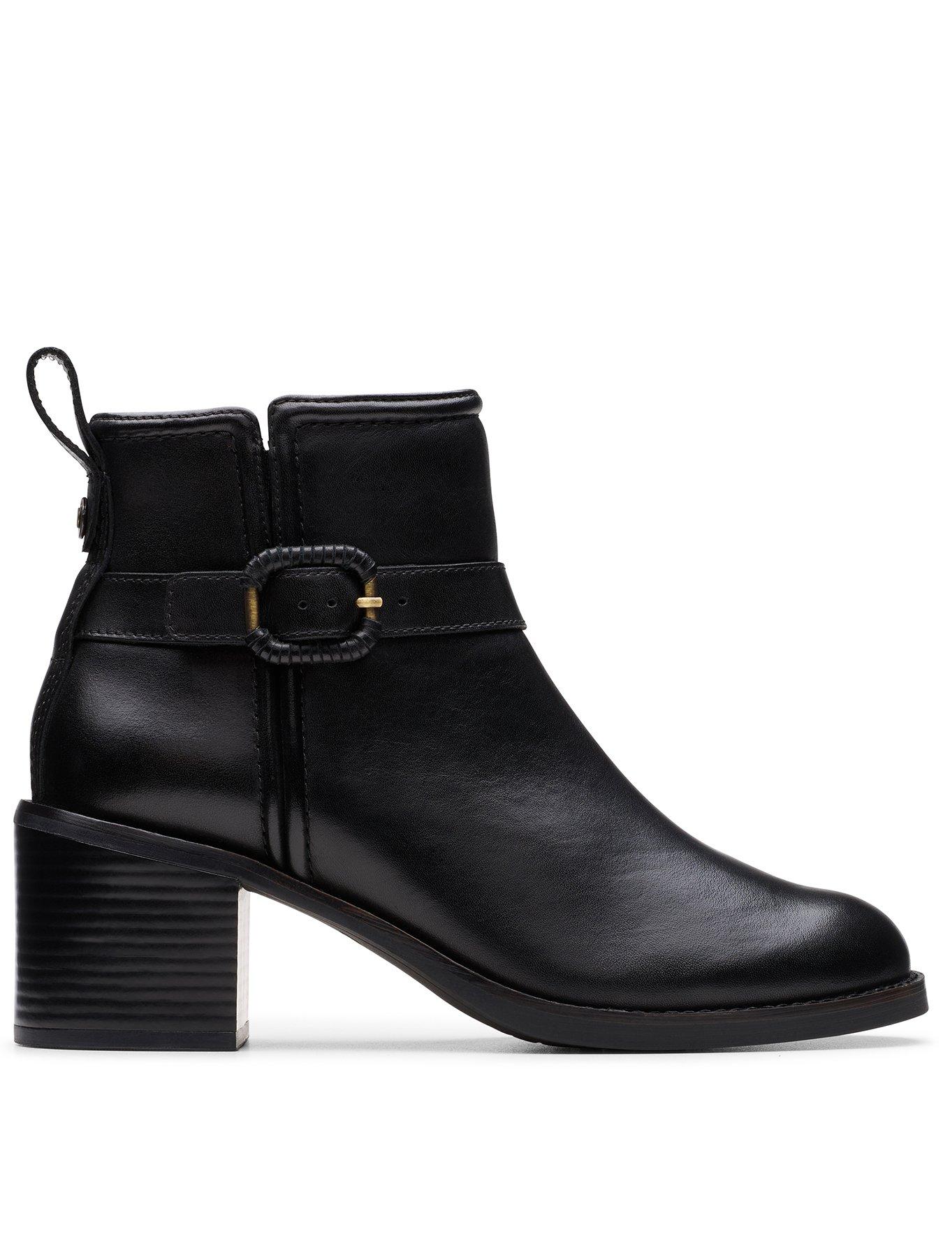 clarks-chamberly-trim-leather-ankle-boot