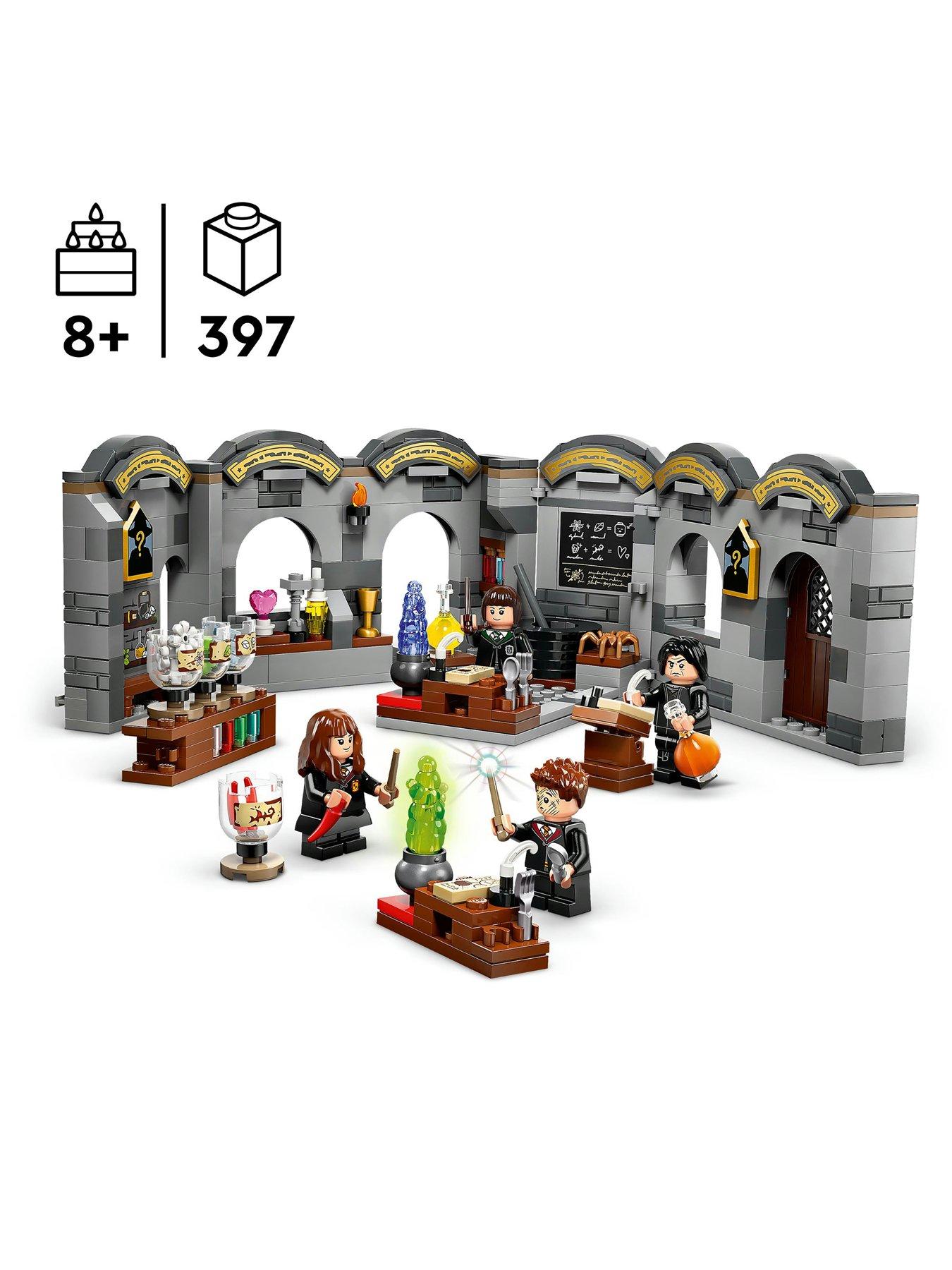 Image 2 of 5 of LEGO Harry Potter Hogwarts Castle: Potions Class 76431