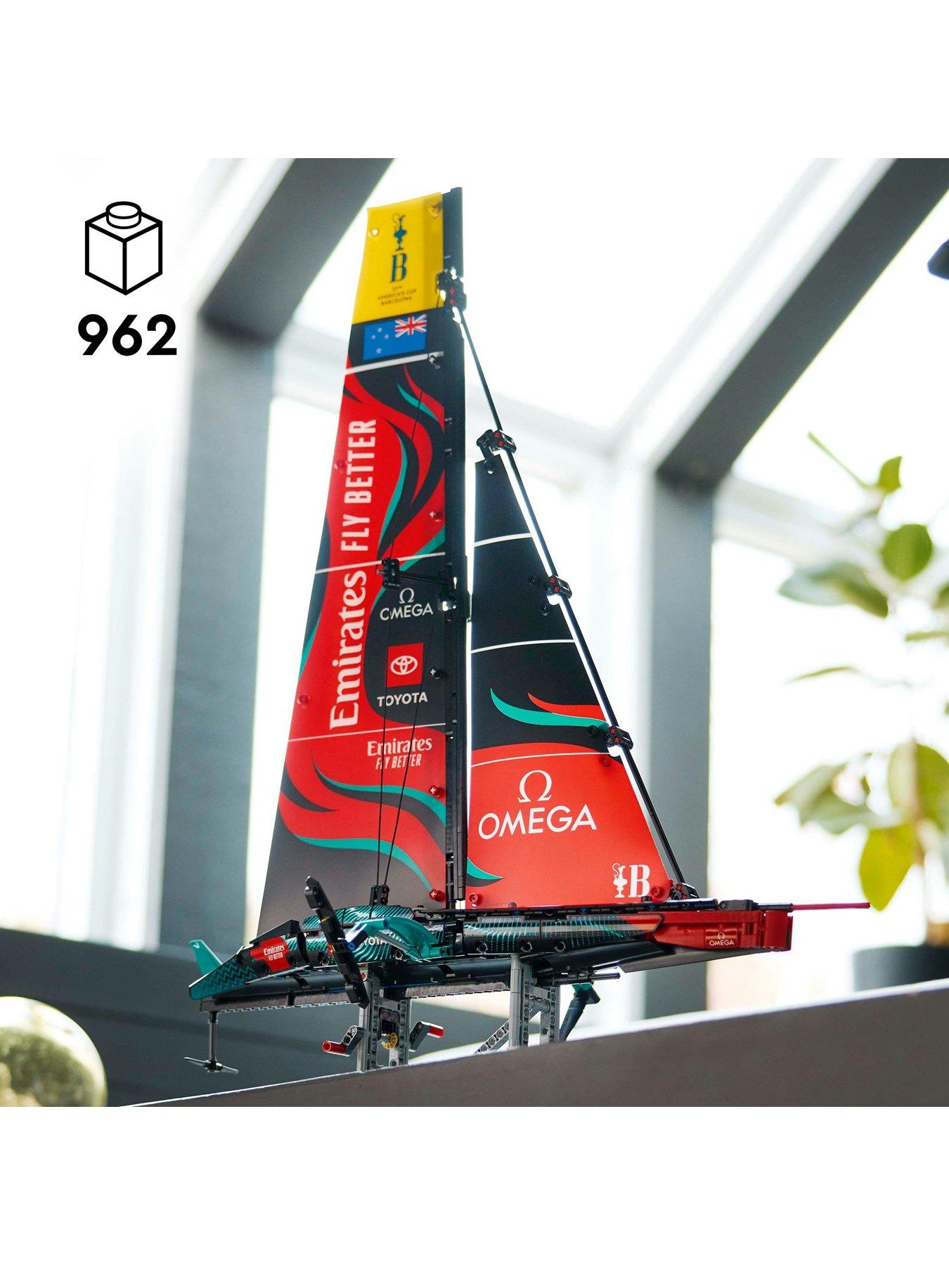 Image 2 of 8 of LEGO Technic Emirates Team New Zealand AC75 Yacht 42174