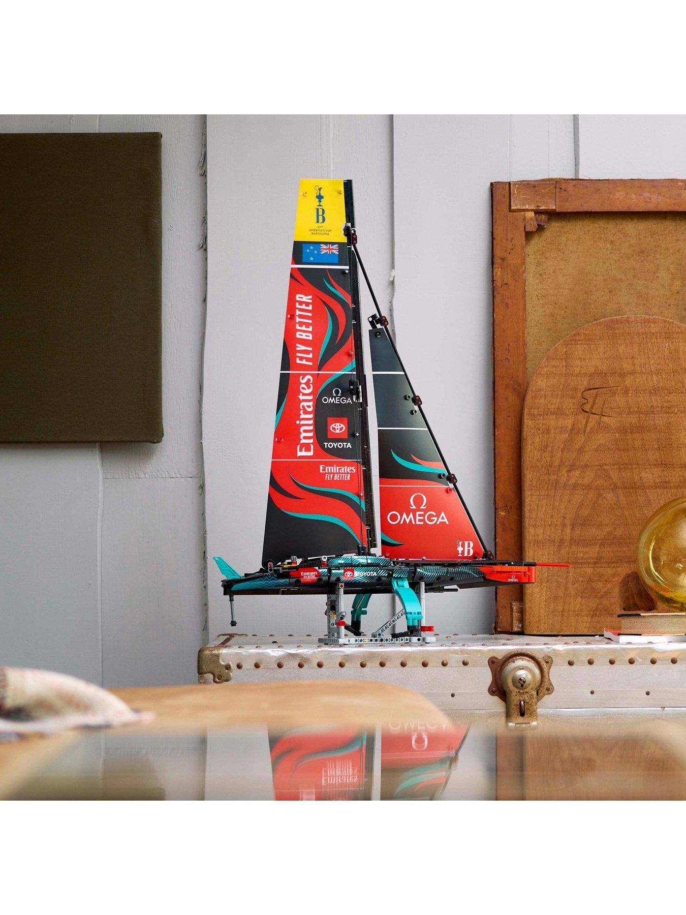 Image 3 of 8 of LEGO Technic Emirates Team New Zealand AC75 Yacht 42174