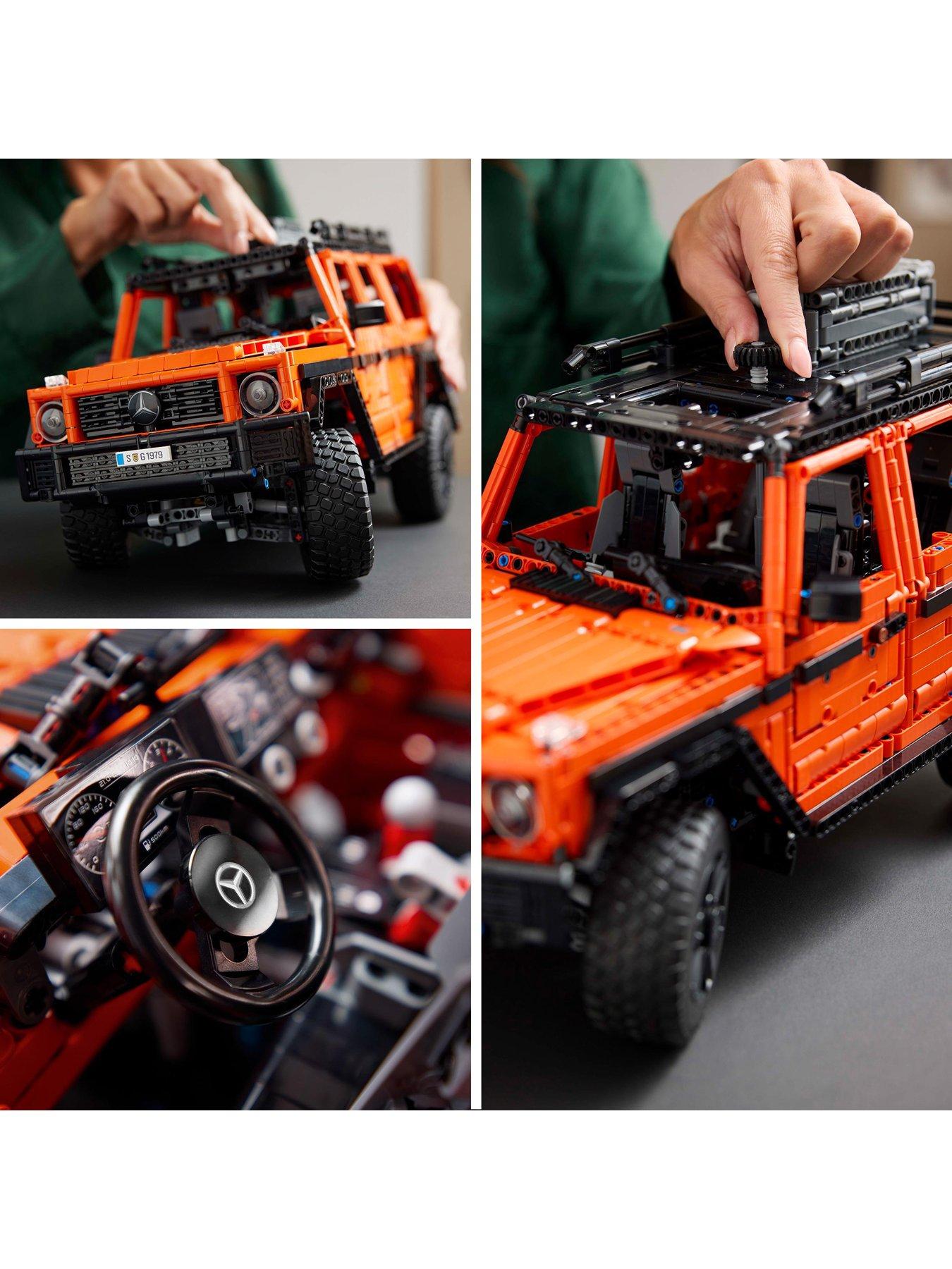 Image 4 of 8 of LEGO Technic Mercedes-Benz G 500 PROFESSIONAL Line 42177