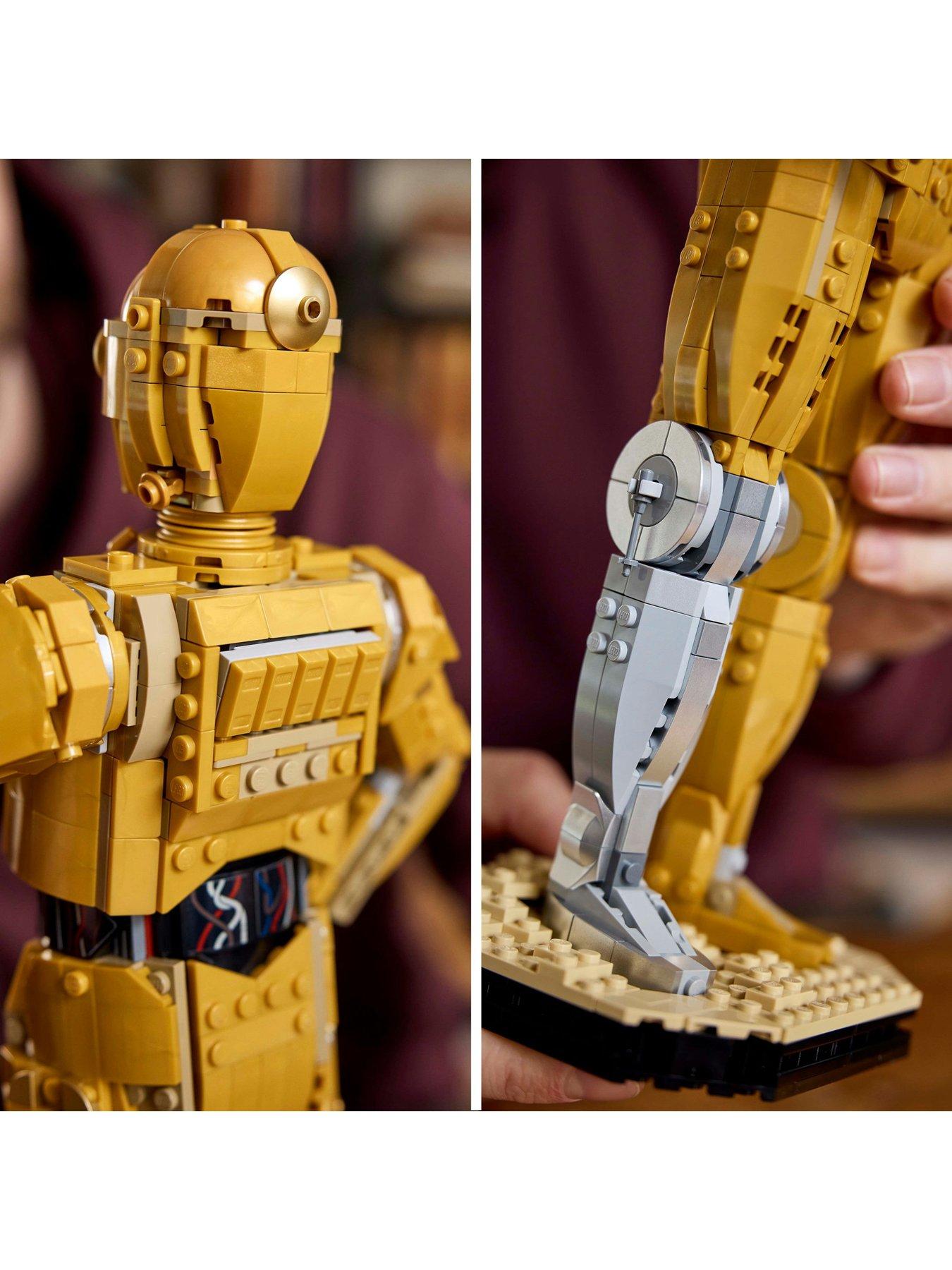 Image 4 of 8 of LEGO Star Wars C-3PO, Droid Character Figure 75398