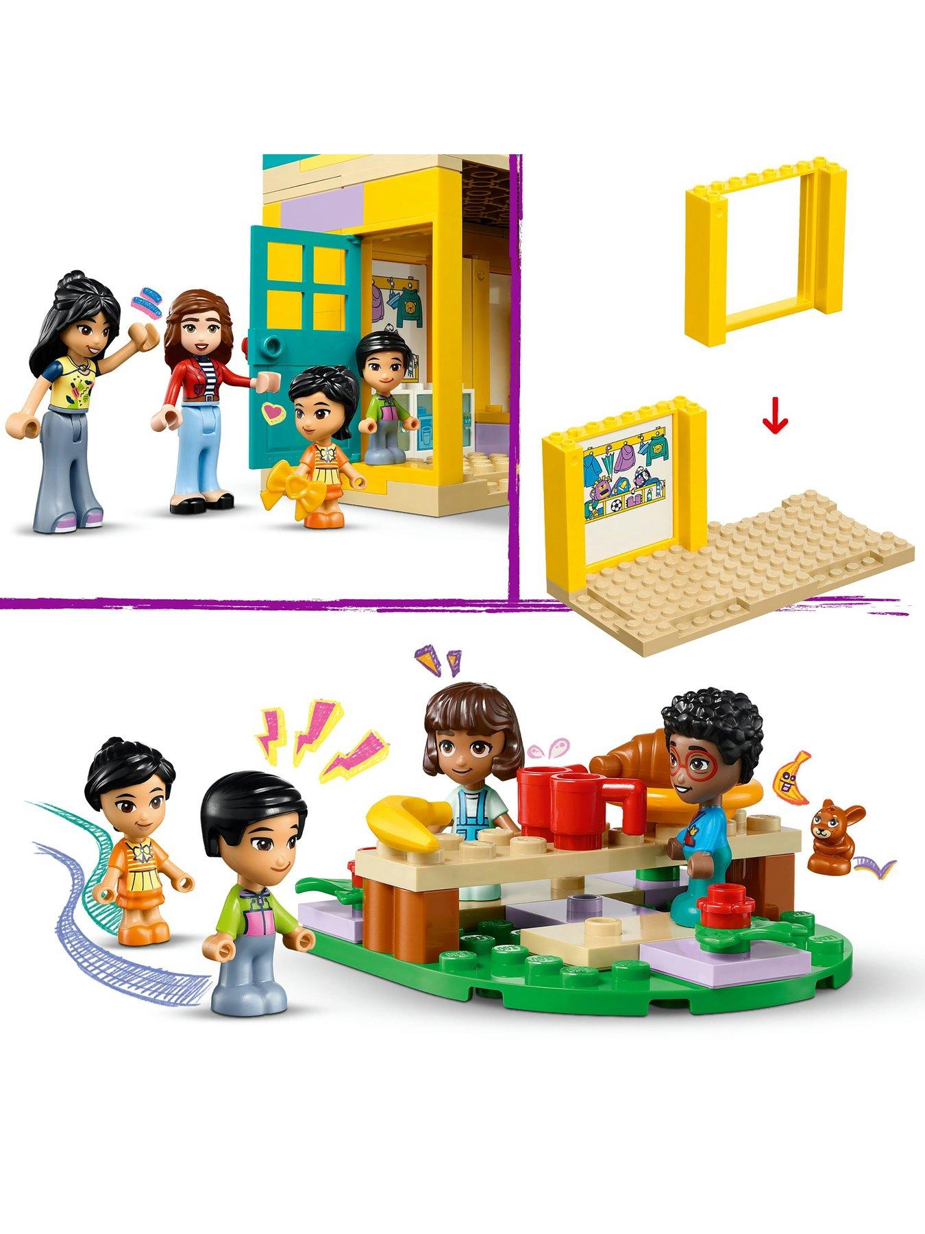 lego-friends-heartlake-city-preschool-toy-set-42636outfit