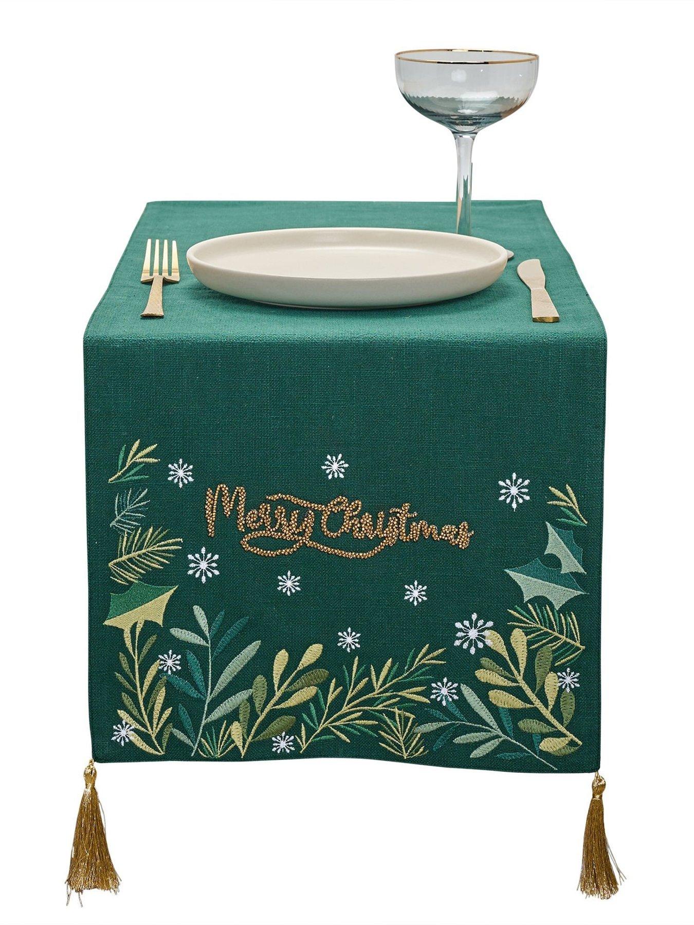 very-home-green-merry-christmas-table-runner