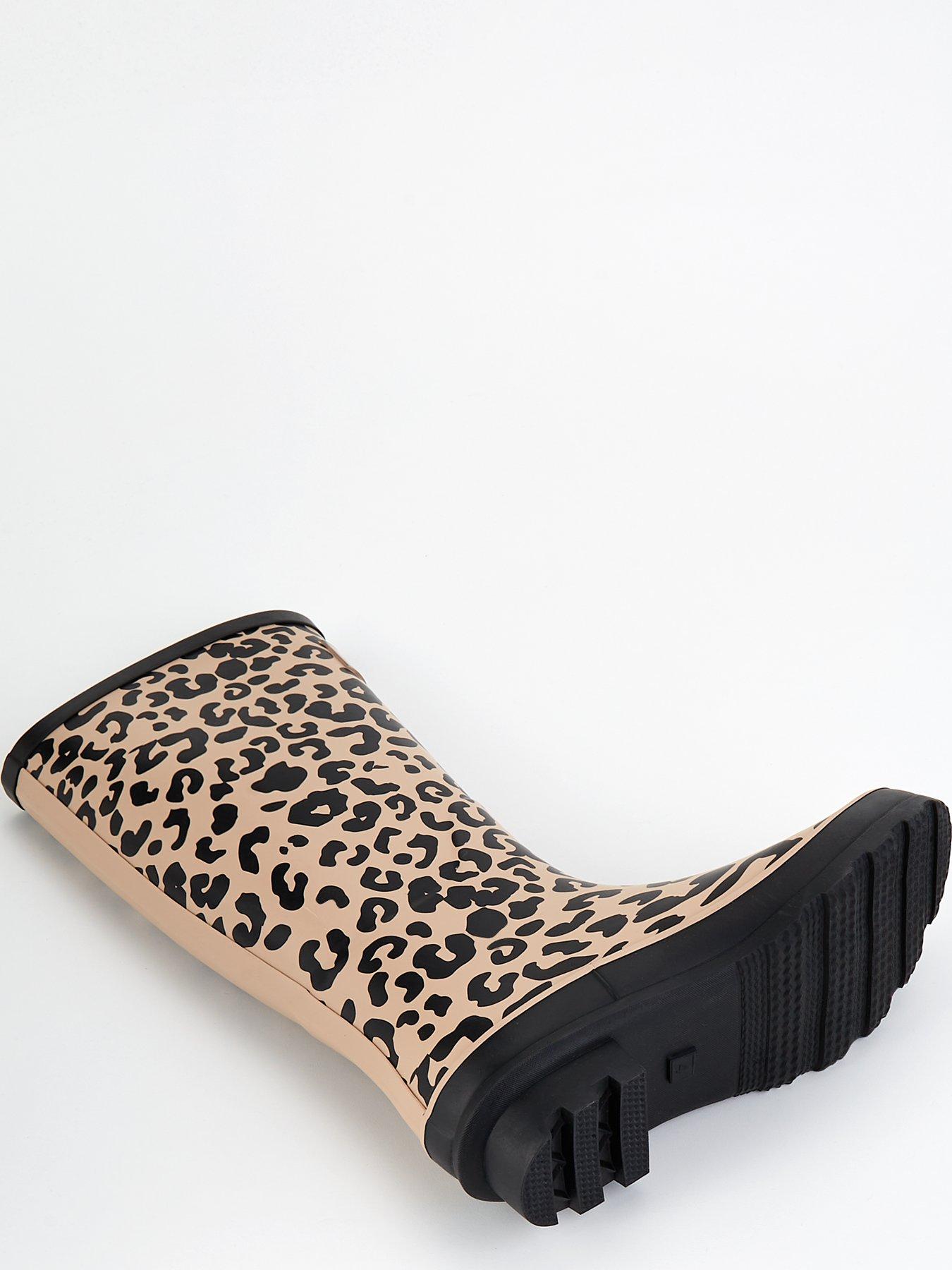 elle-sport-tall-leopard-wellington-boot-creamdetail