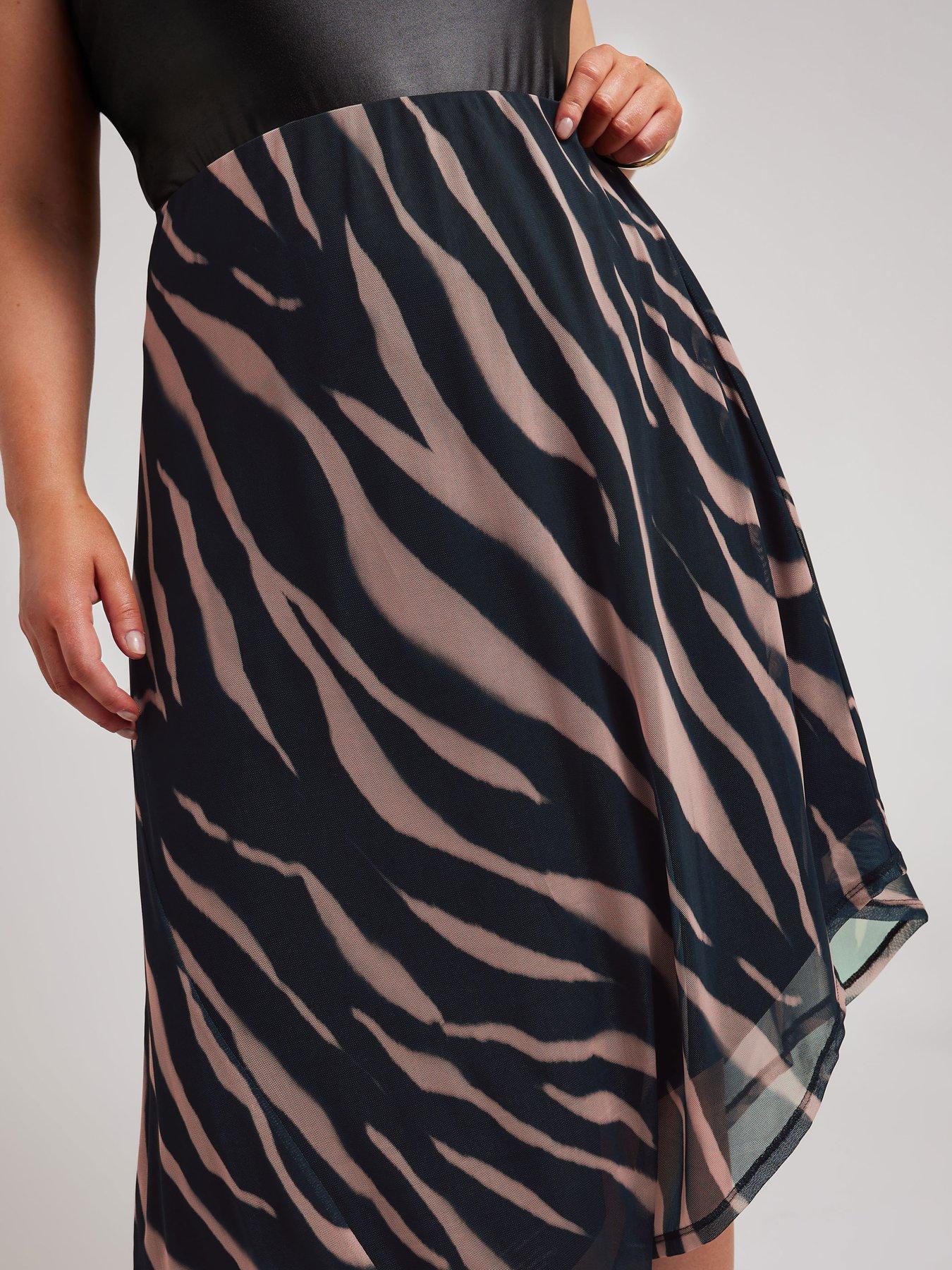 yours-zebra-animal-asymmetric-mesh-skirtoutfit