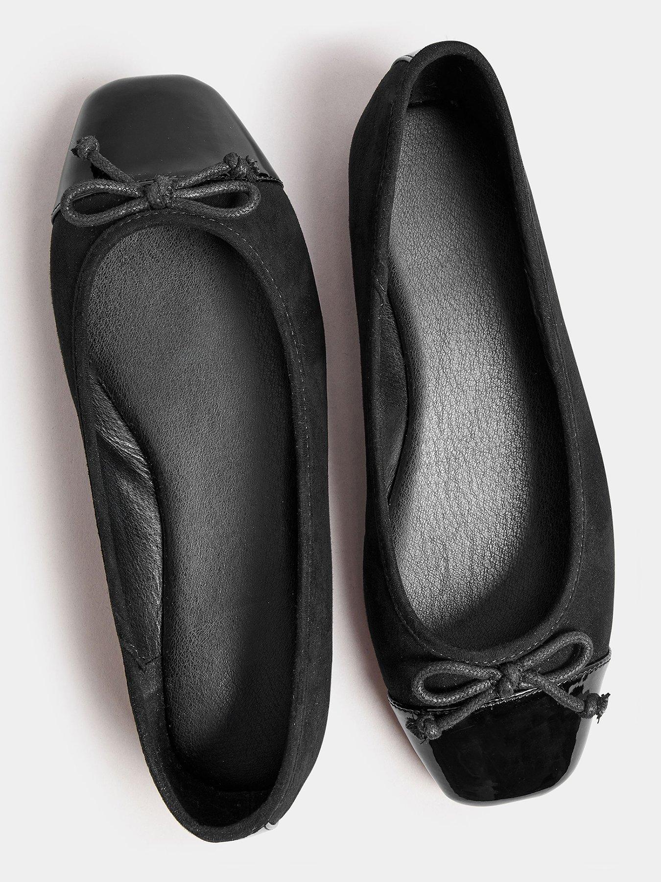 yours-extra-wide-fit-chiselled-toe-cap-ballet-blackoutfit