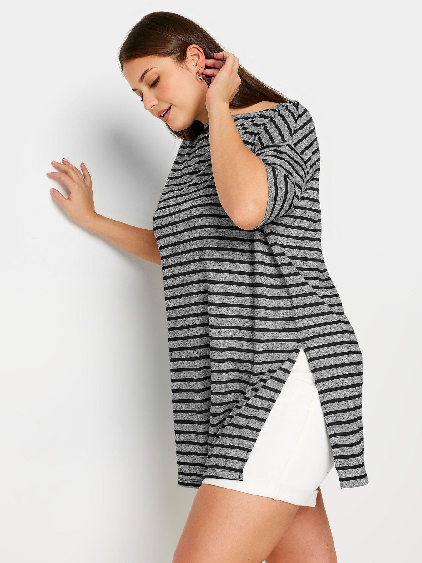 yours-striped-t-shirt-blackoutfit