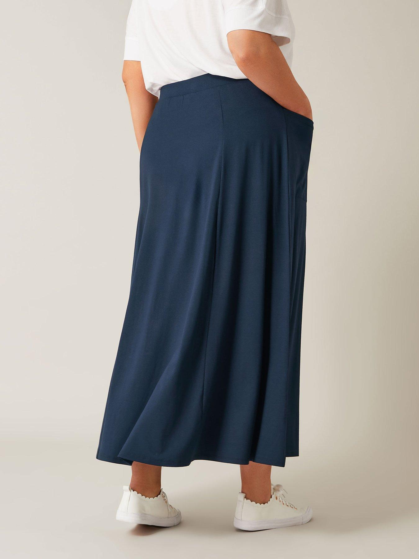 evans-jersey-pocket-skirt-navystillFront