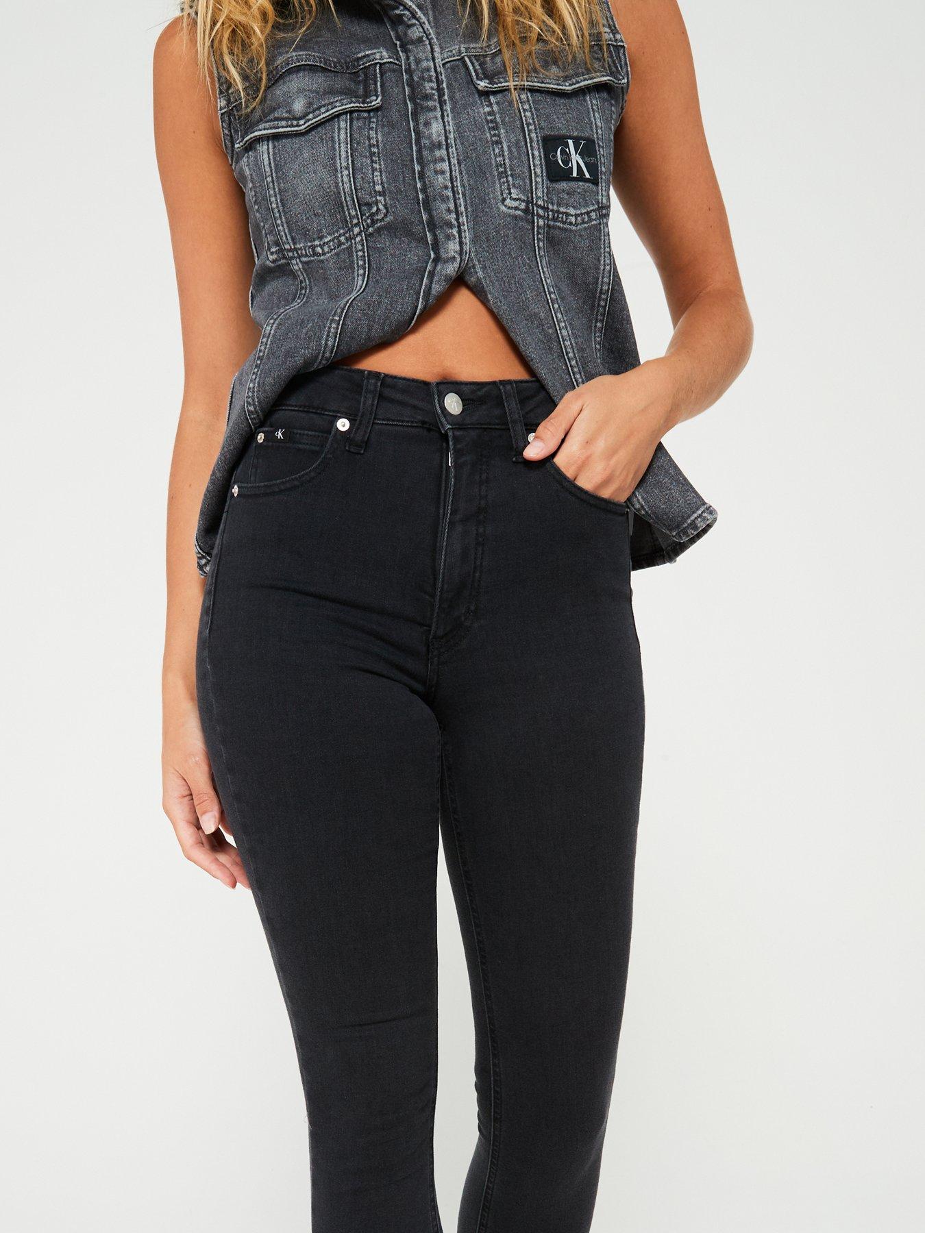 calvin-klein-jeans-high-rise-skinny-jean-blackoutfit