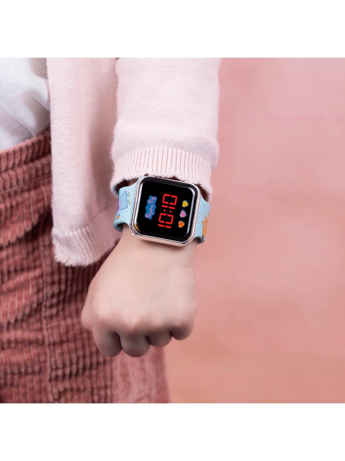 hasbro-peppa-pig-led-strap-watchoutfit