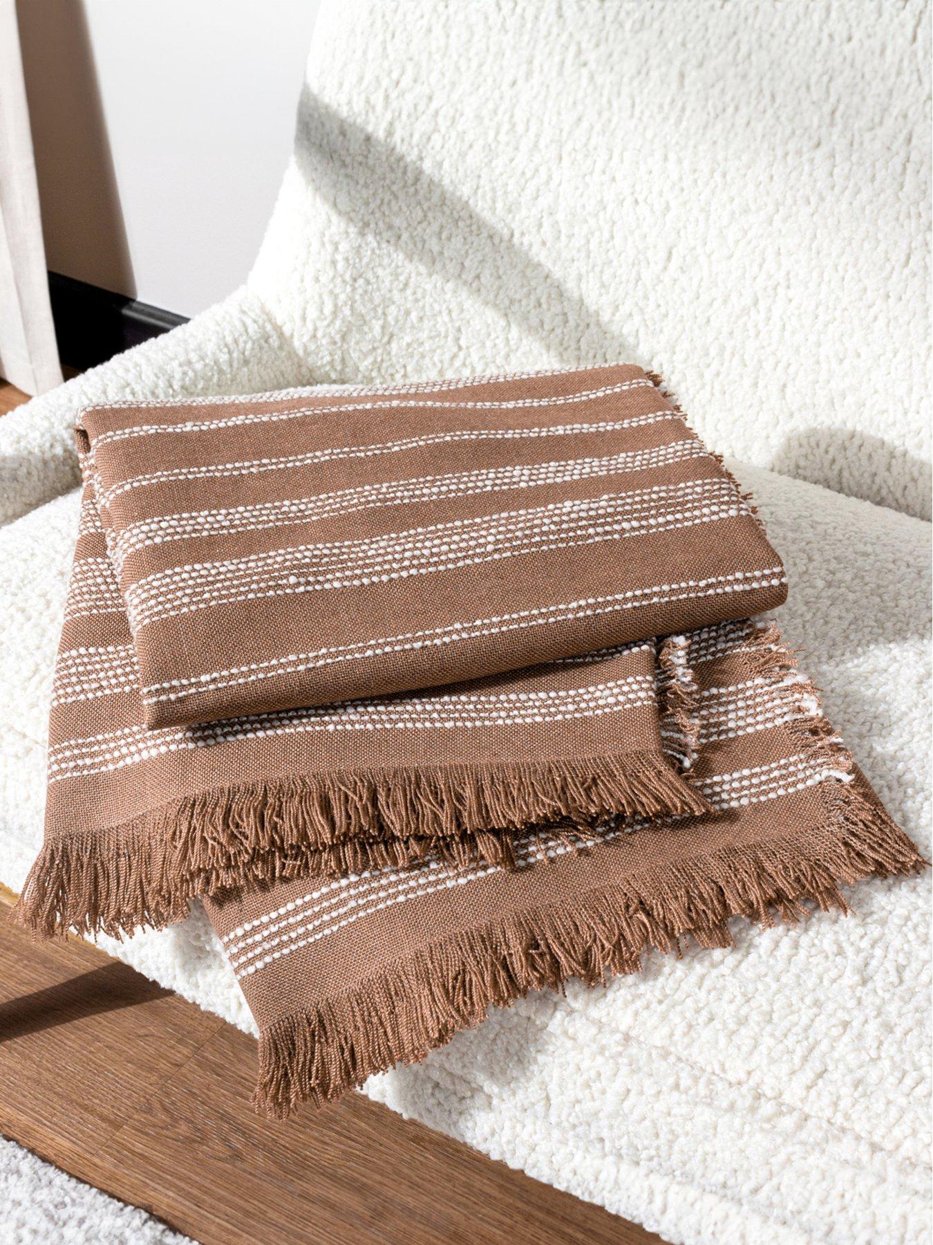 hoem-jour-linear-woven-throw-in-baked-clay