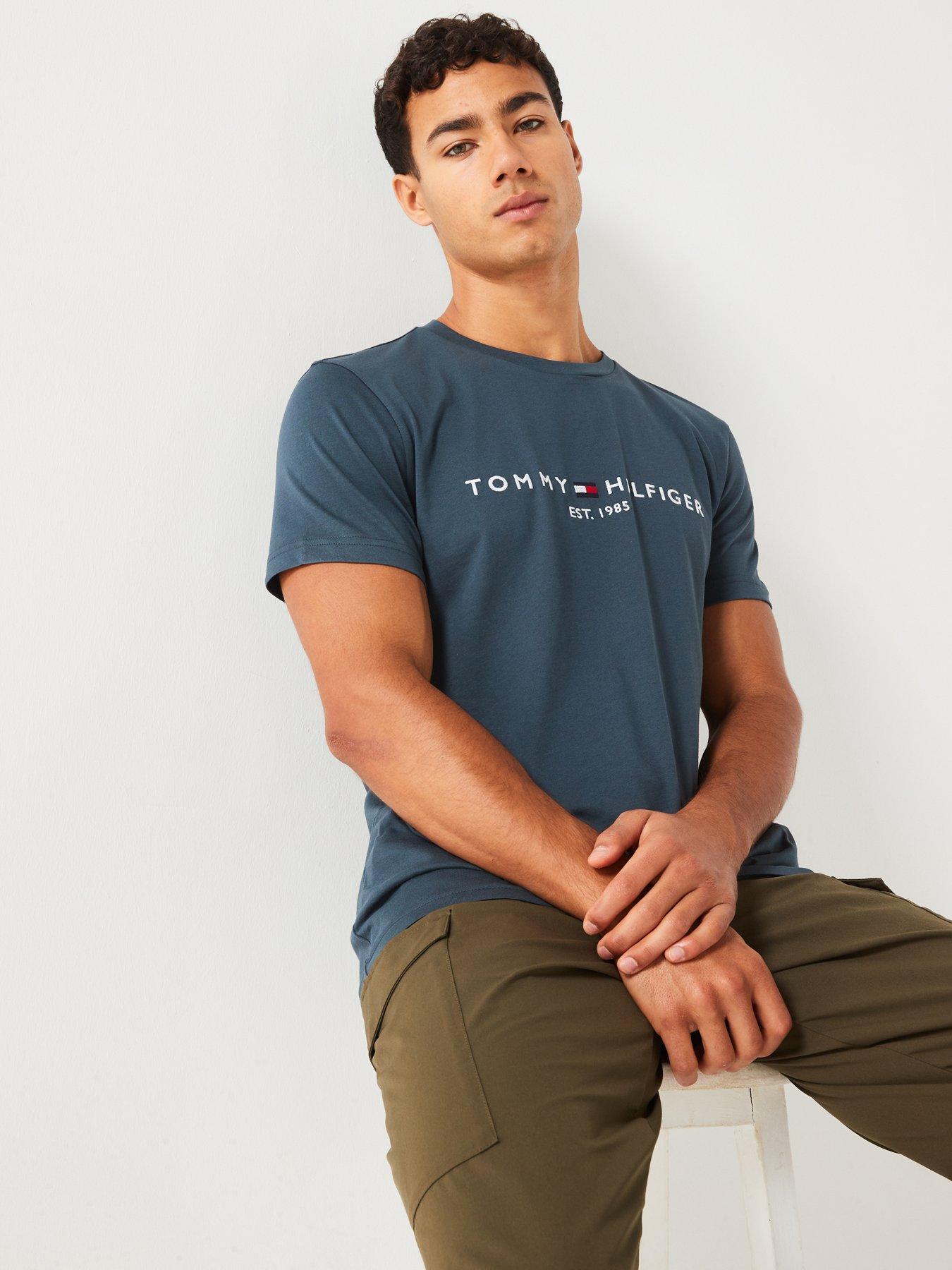 tommy-hilfiger-tommy-hilfiger-linear-chest-logo-t-shirt-blueoutfit