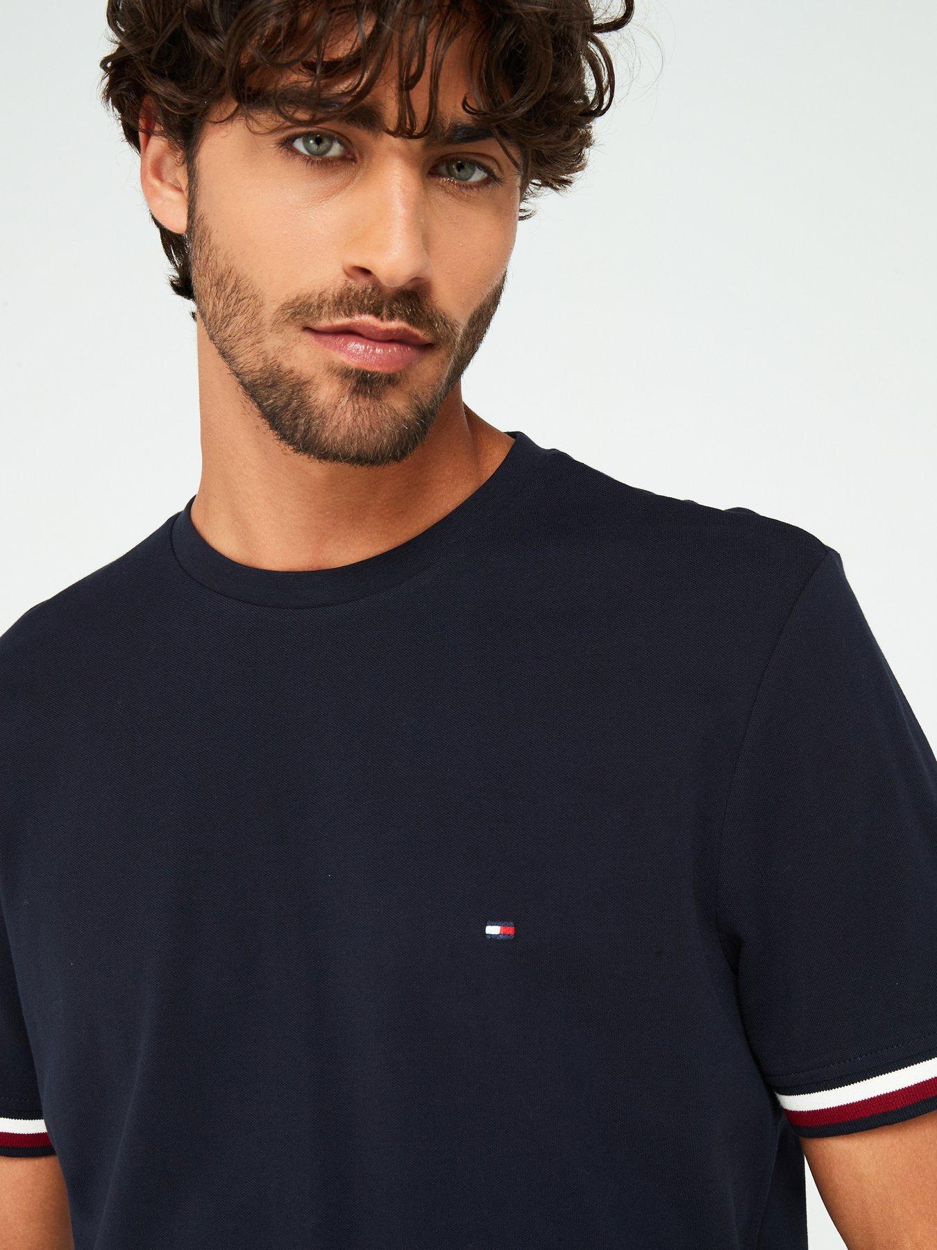 tommy-hilfiger-tommy-hilfiger-global-stripe-cuff-pique-t-shirt-navyoutfit