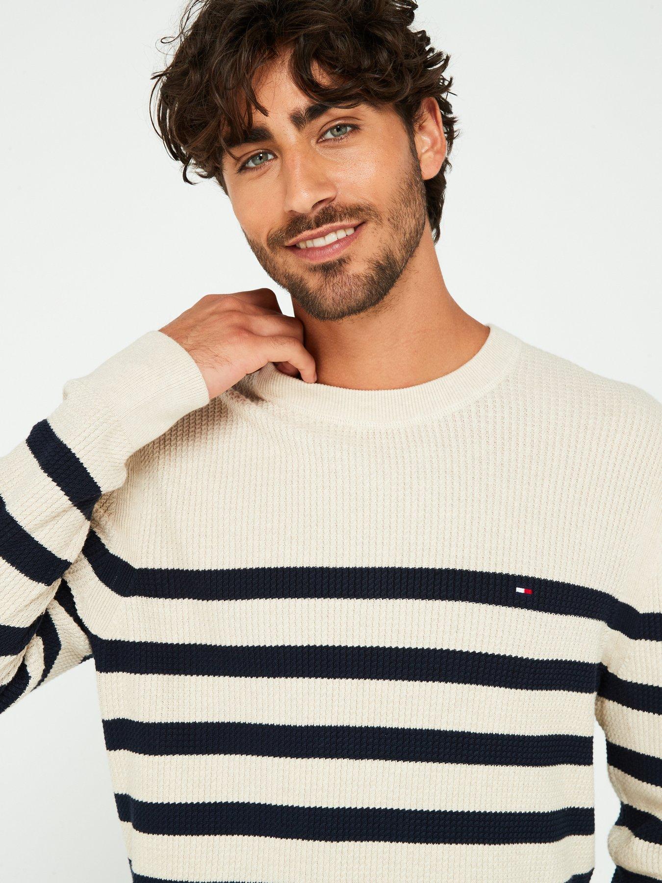 tommy-hilfiger-tommy-hilfiger-structure-textured-crew-neck-knitted-jumper-light-naturaloutfit