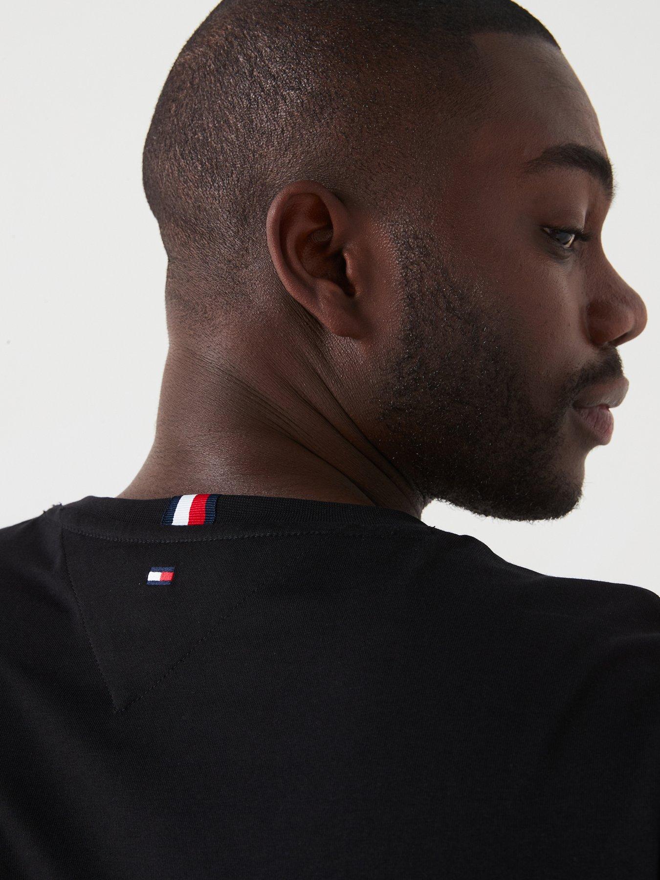 tommy-hilfiger-centre-logo-tipped-t-shirt-blackdetail