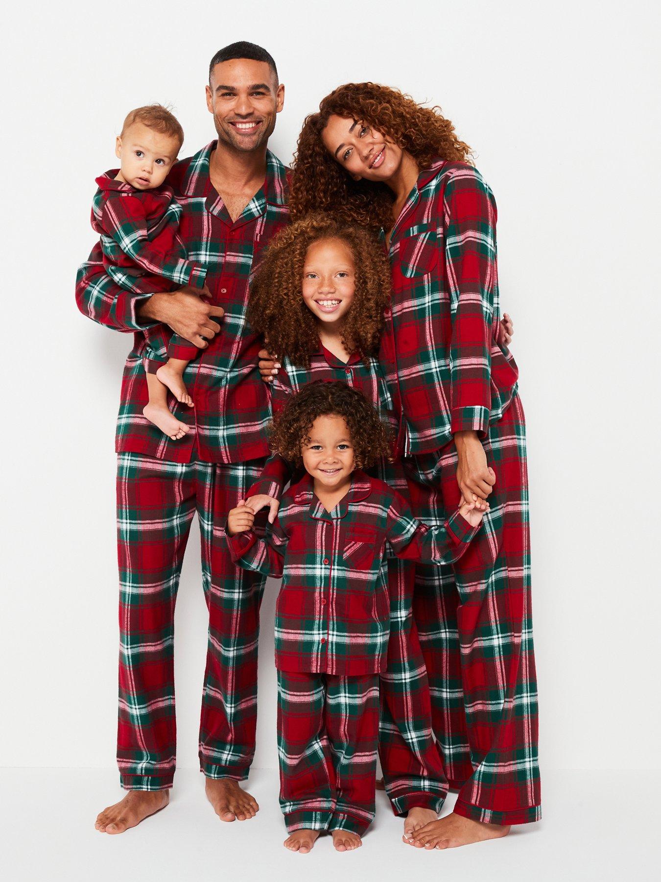 very-man-mens-family-christmas-pj-woven-check-revere-set-redfront